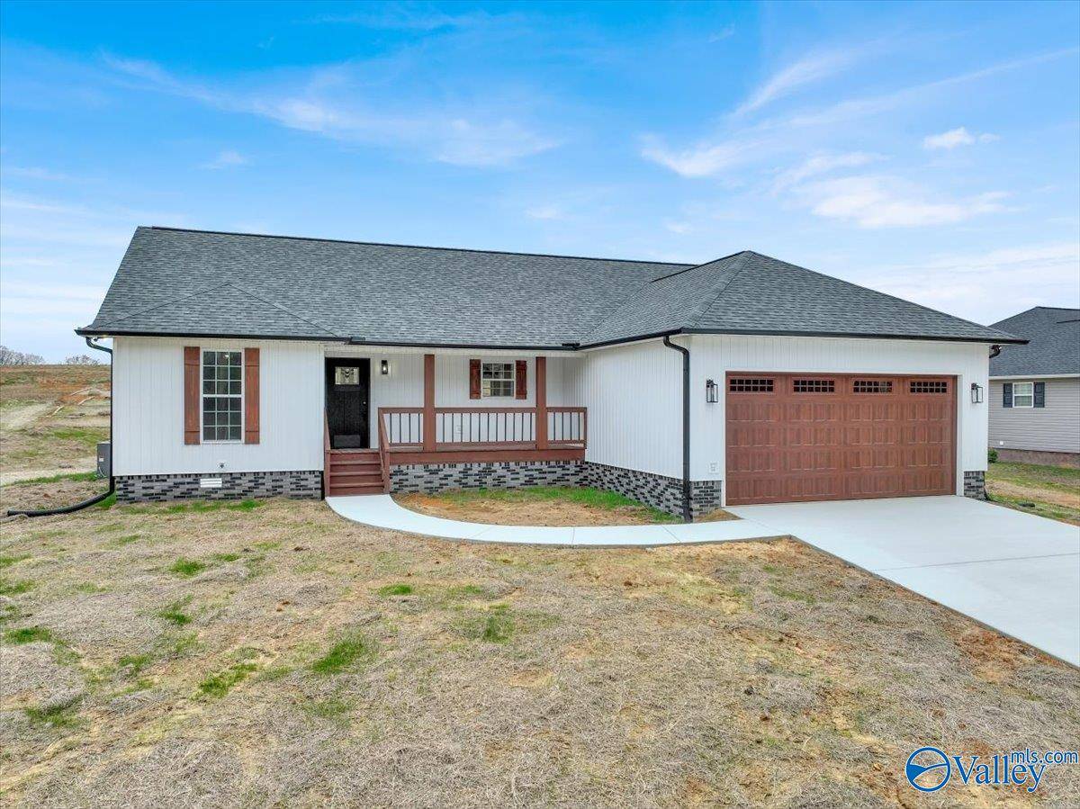 Vinemont, AL 35179,680 County Road 1292