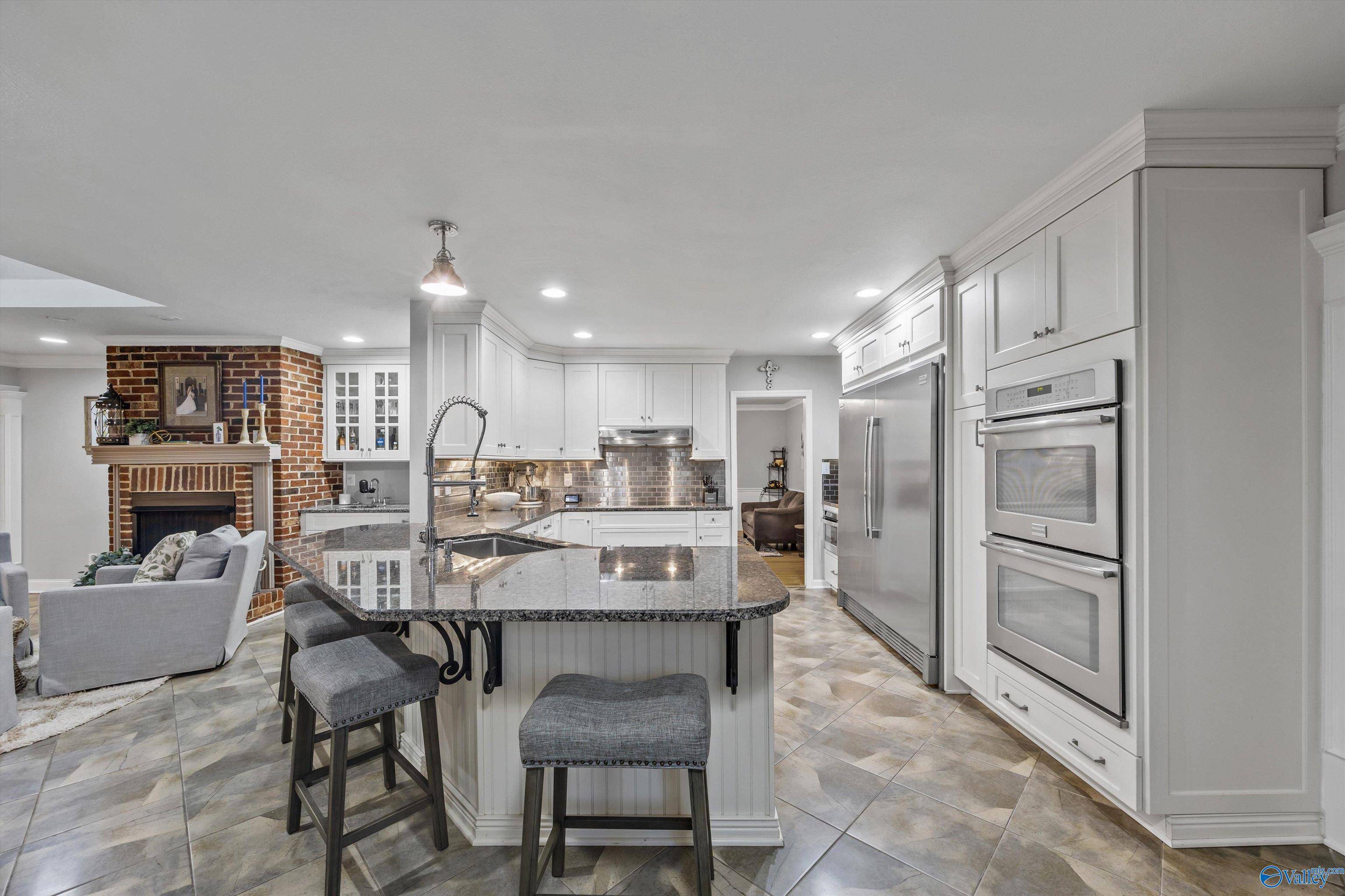 Huntsville, AL 35802,7114 Garth Road SE