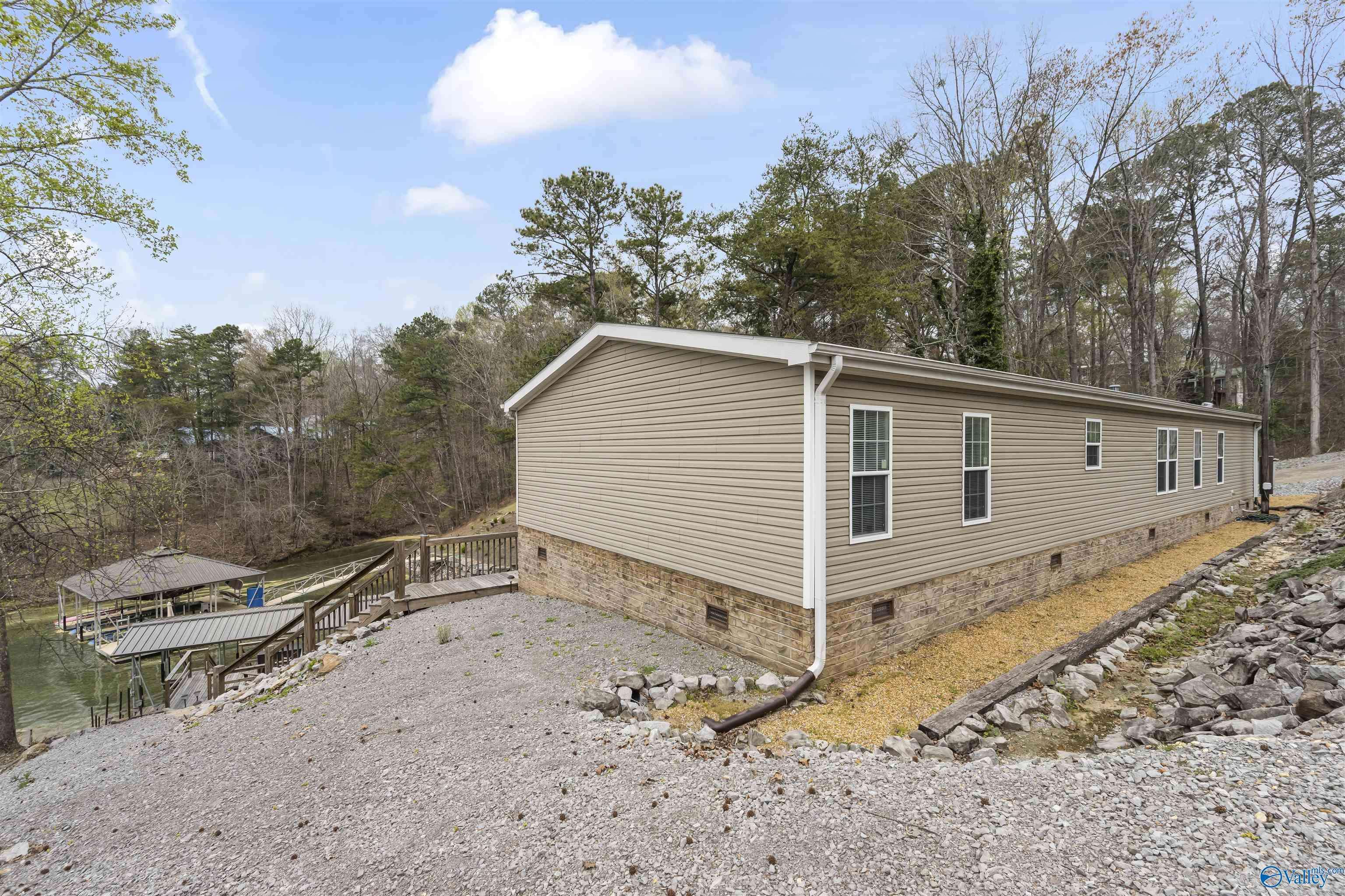 Crane Hill, AL 35053,166 County Road 231