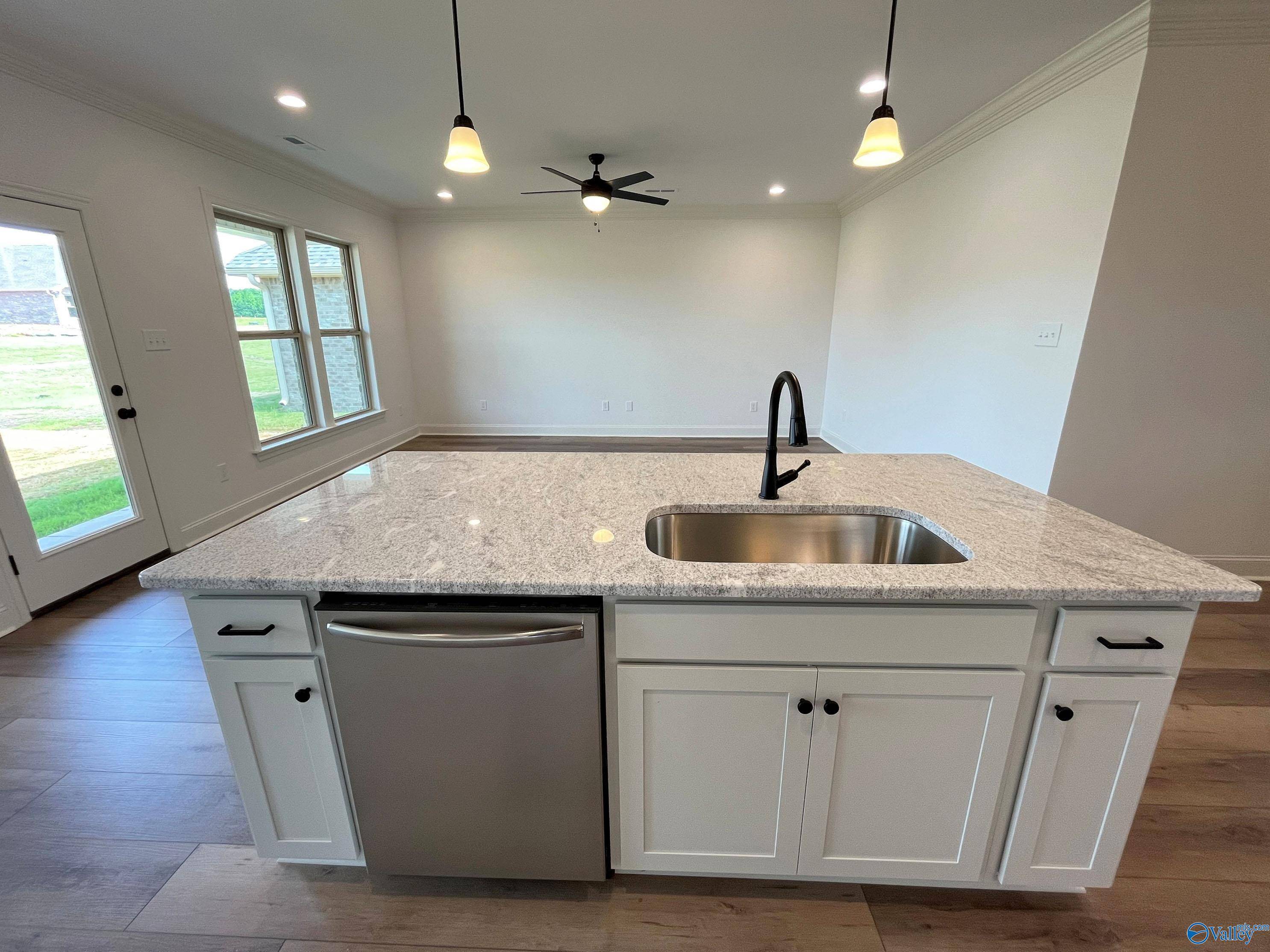 Athens, AL 35613,17687 Cabernet Street