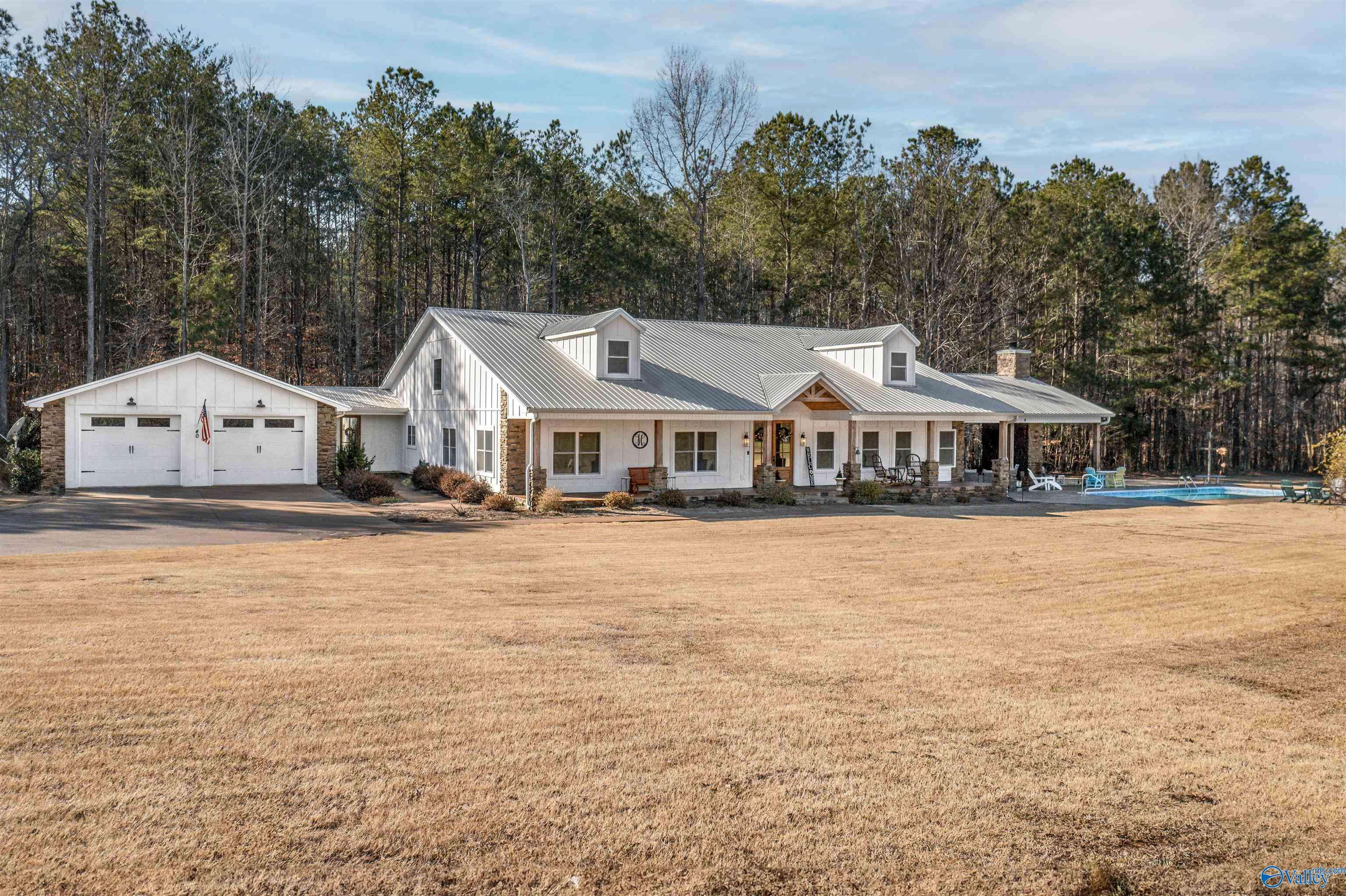 Oxford, AL 36207,40 Deer Cove Road