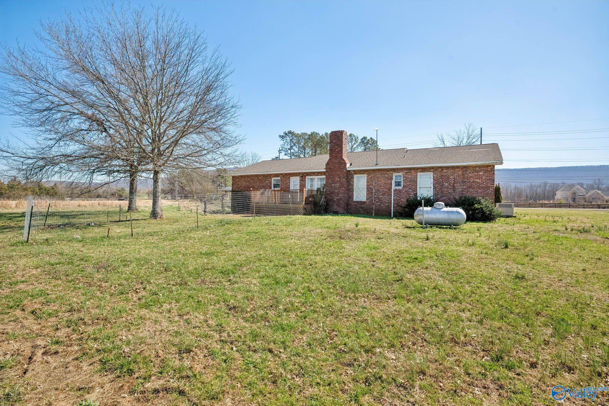 Gurley, AL 35748,641 Little Cove Road
