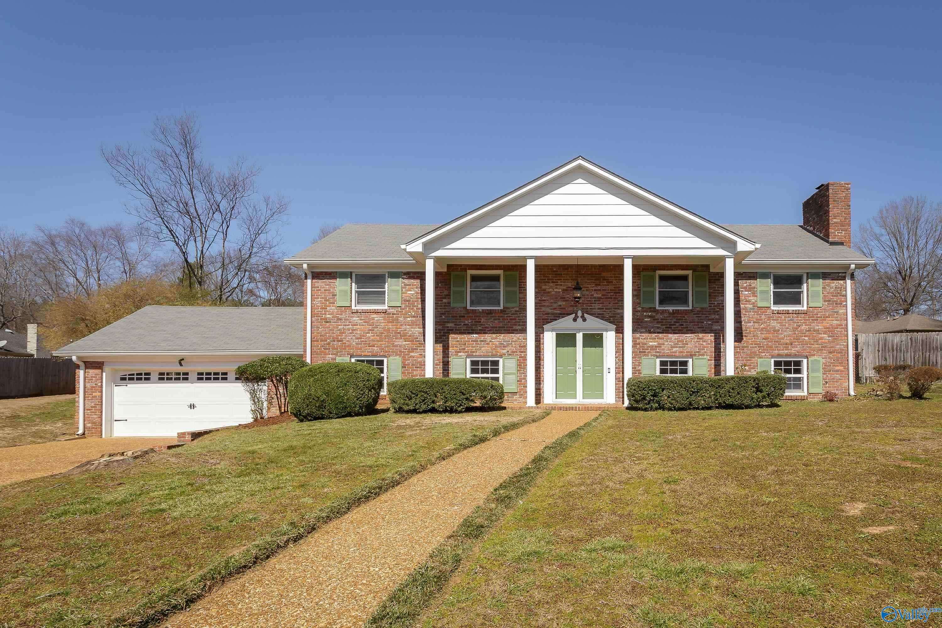 Florence, AL 35630,103 Creekwood Circle