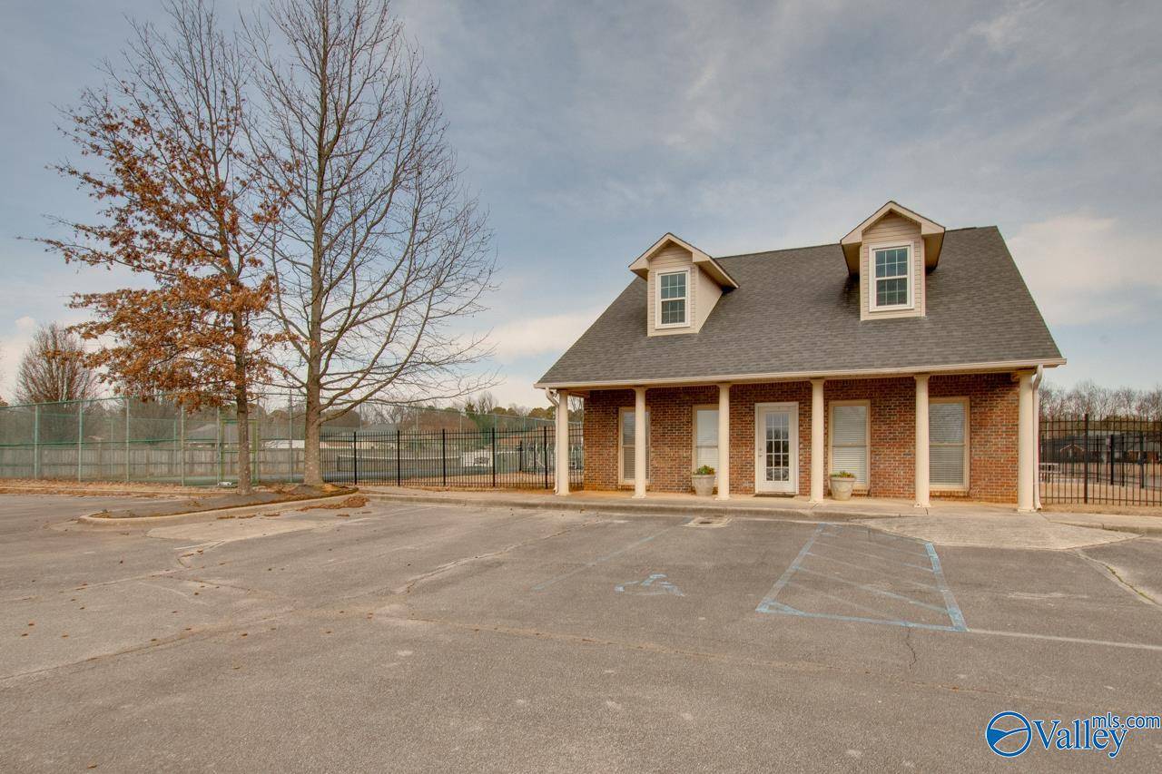 Madison, AL 35758,111 Bay Pointe Lane