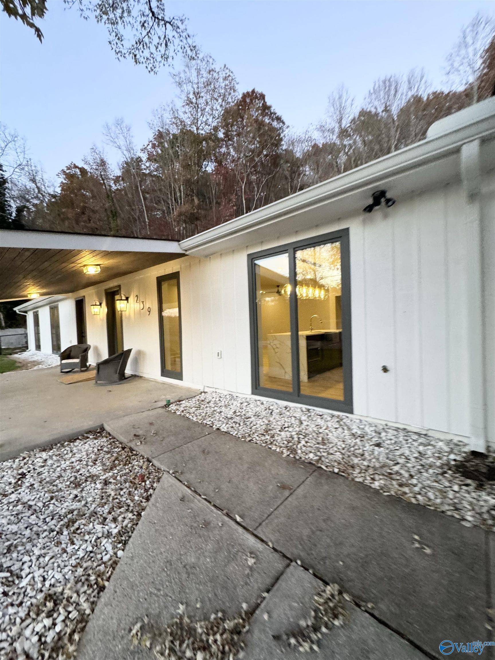 Rainbow City, AL 35906,239 Riddles Bend Road