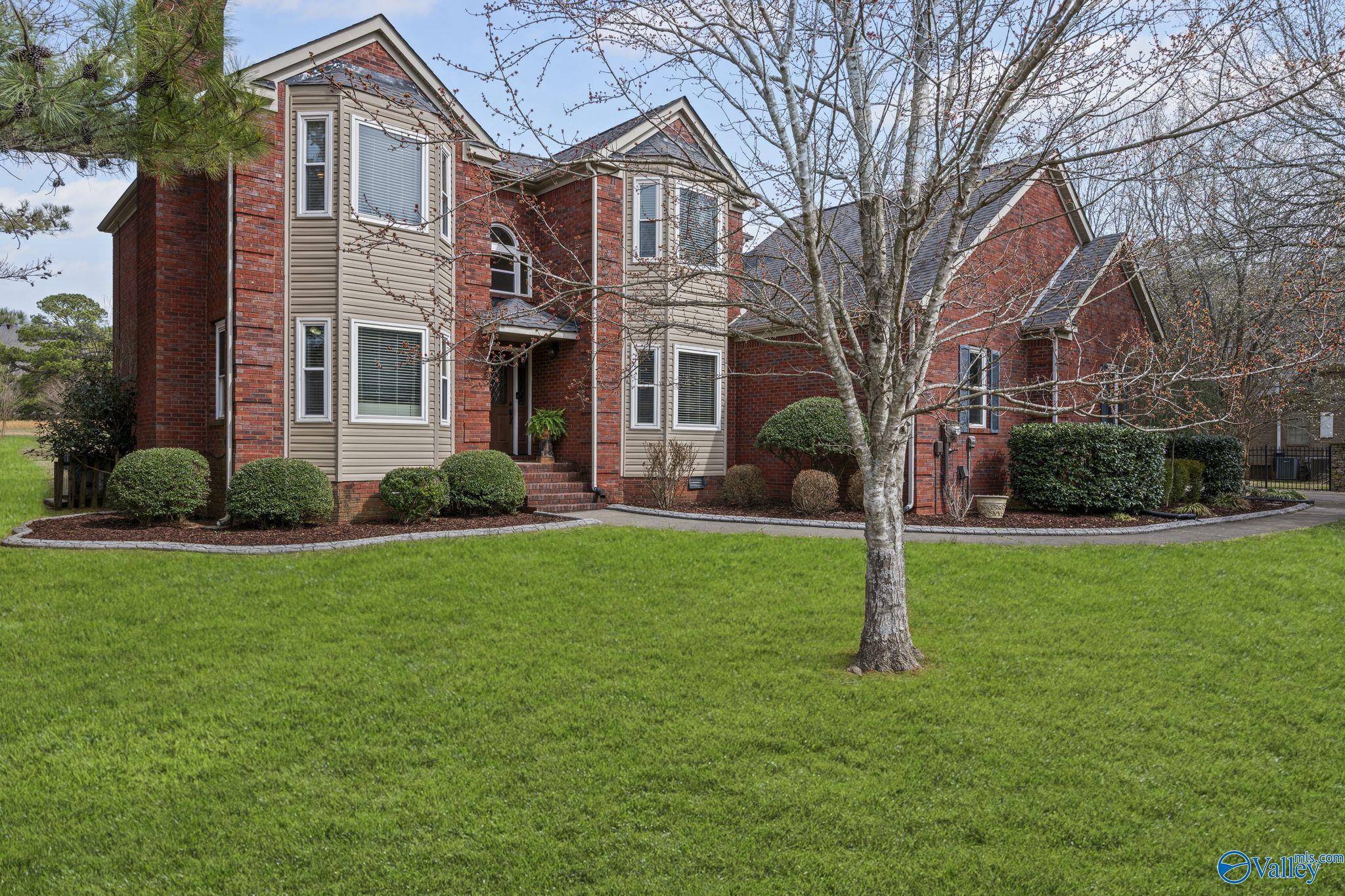 Huntsville, AL 35741,585 Dug Hill Road