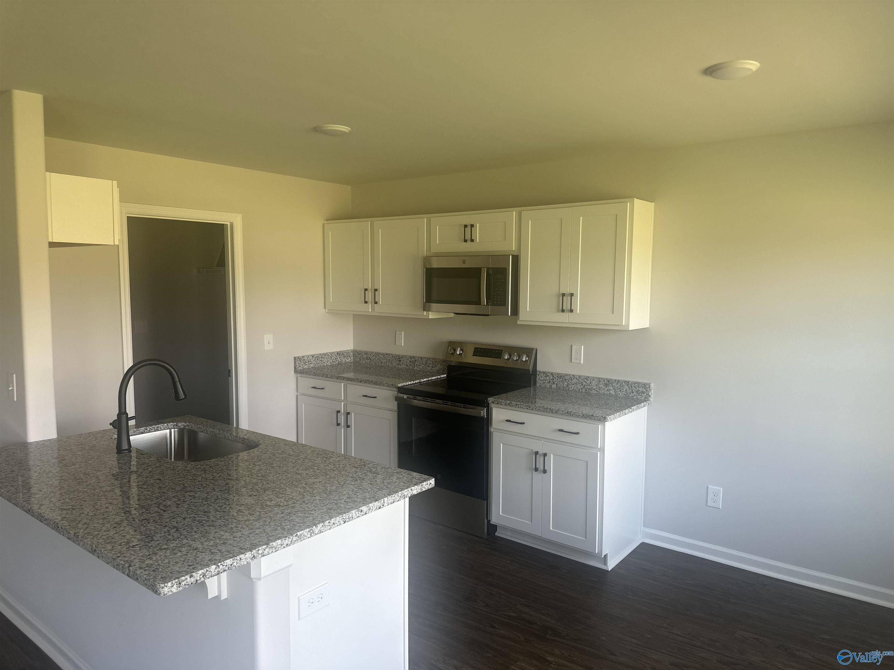 Toney, AL 35773,107 Gulf Hills Avenue
