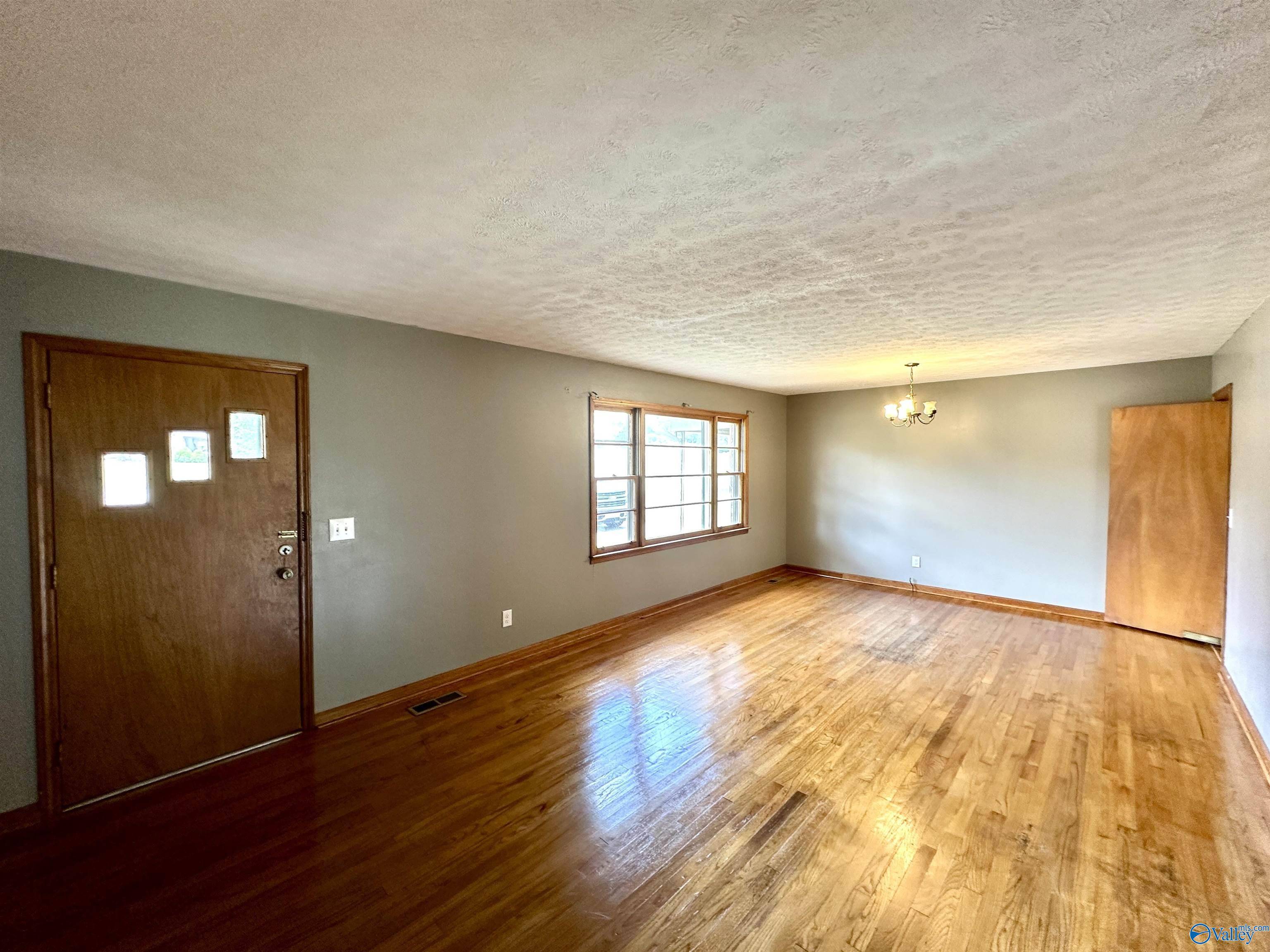 Gadsden, AL 35904,237 Tabor Road