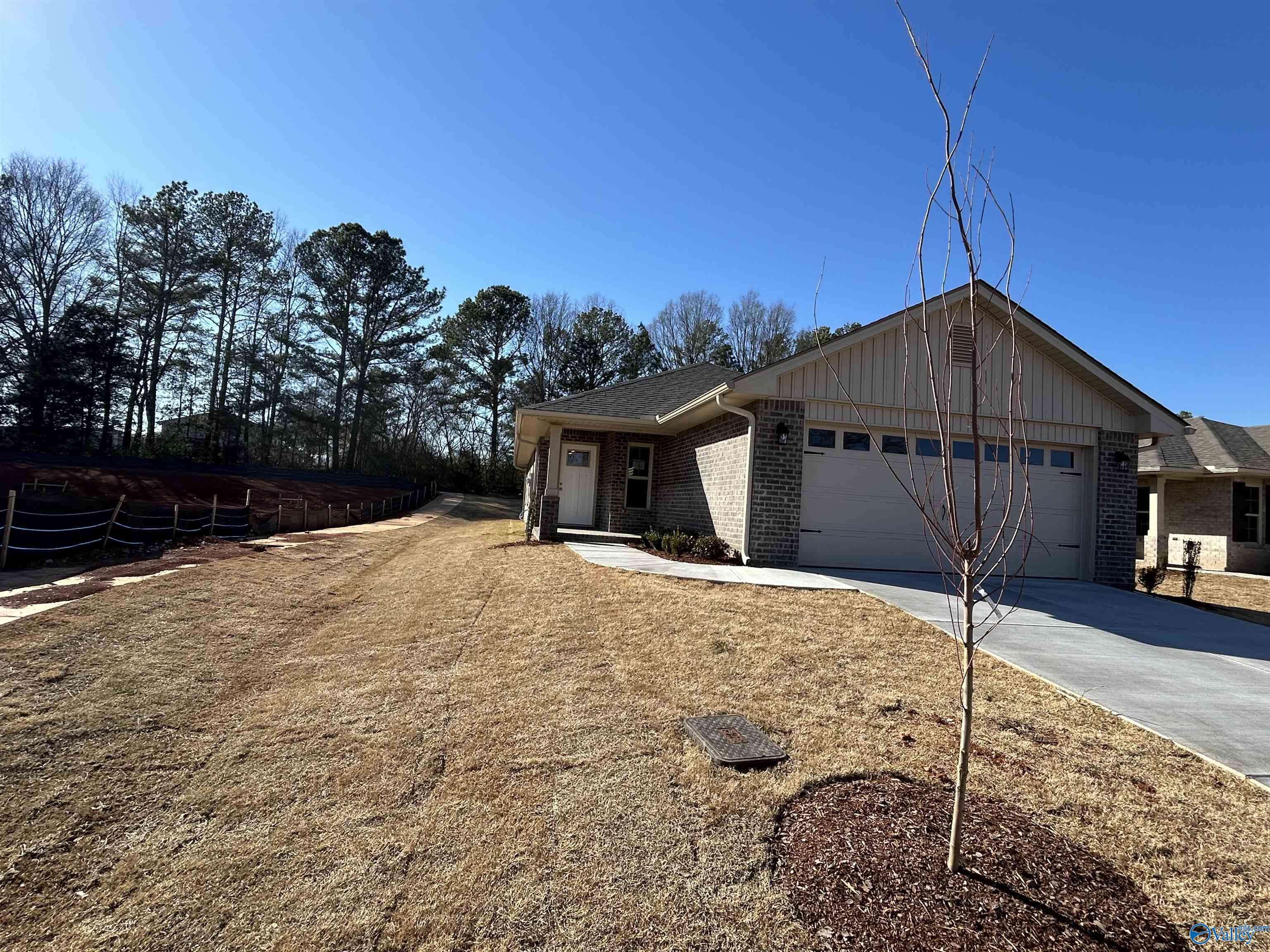 Athens, AL 35611,15306 Lapwing Cove