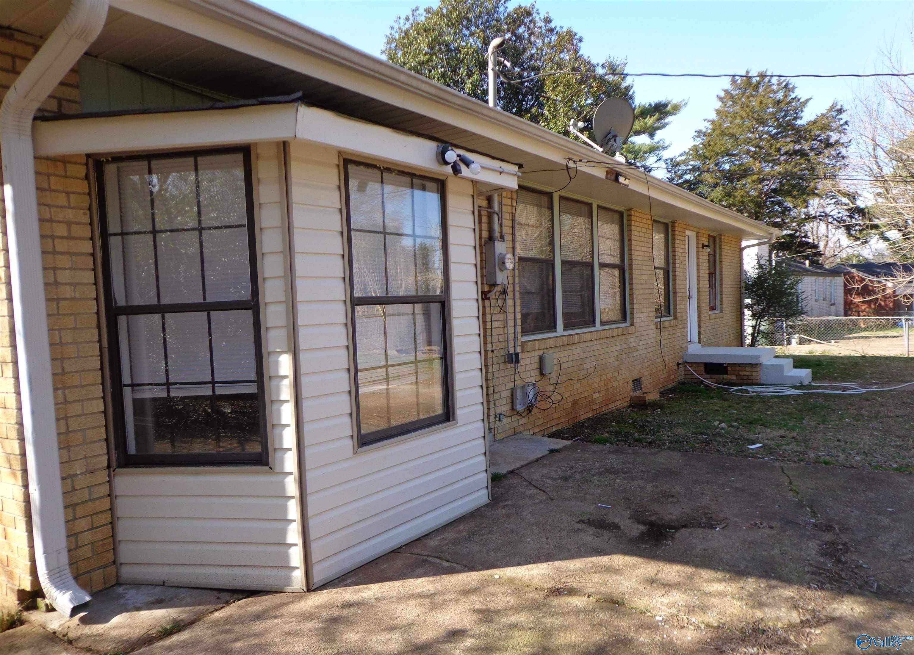 Huntsville, AL 35810,2206 Barrywood Road