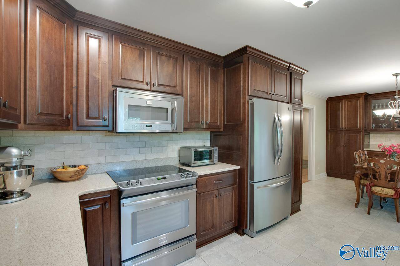 Huntsville, AL 35802,6813 Jones Valley Drive