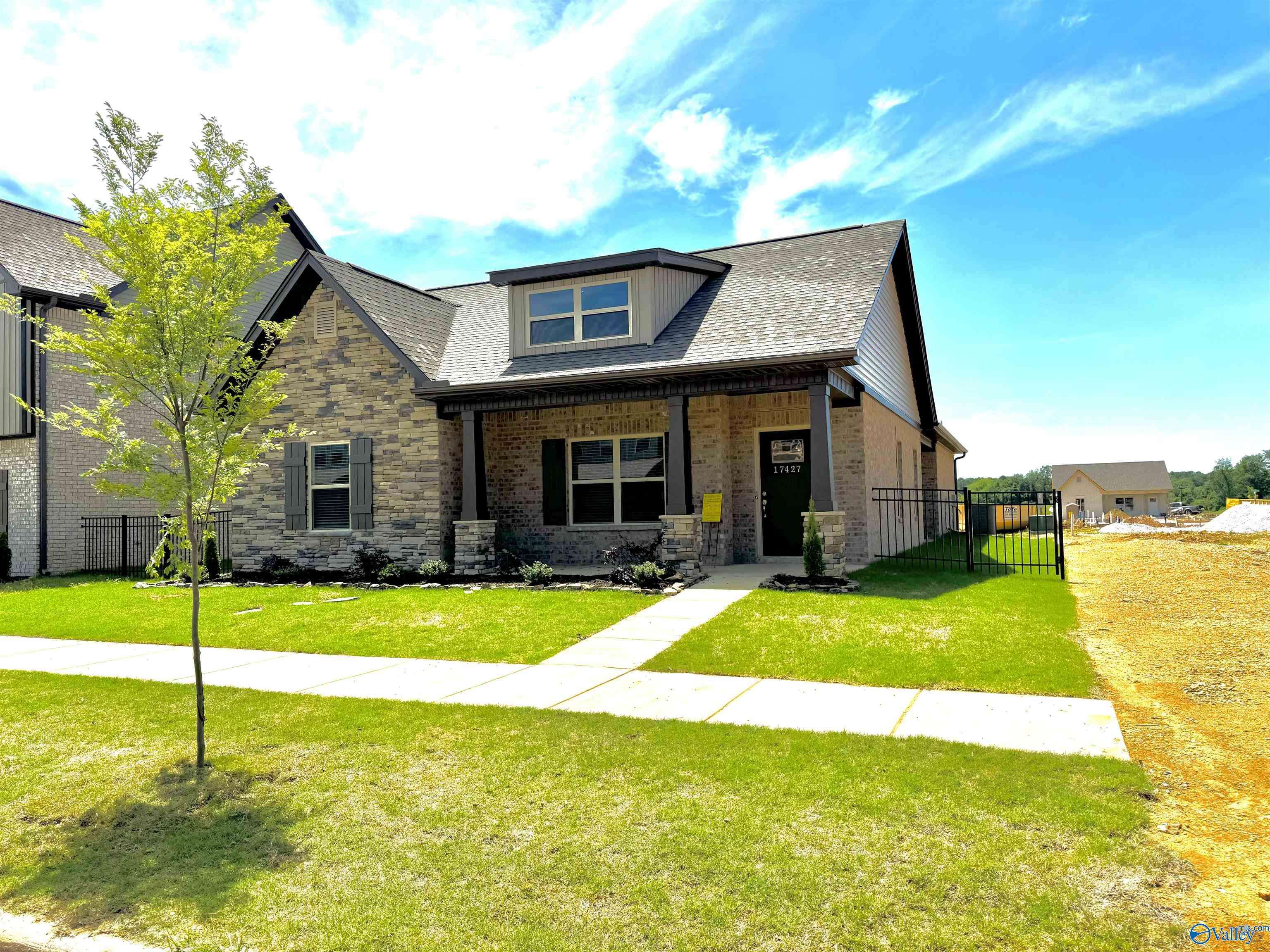 Athens, AL 35611,17427 Chelsea Street