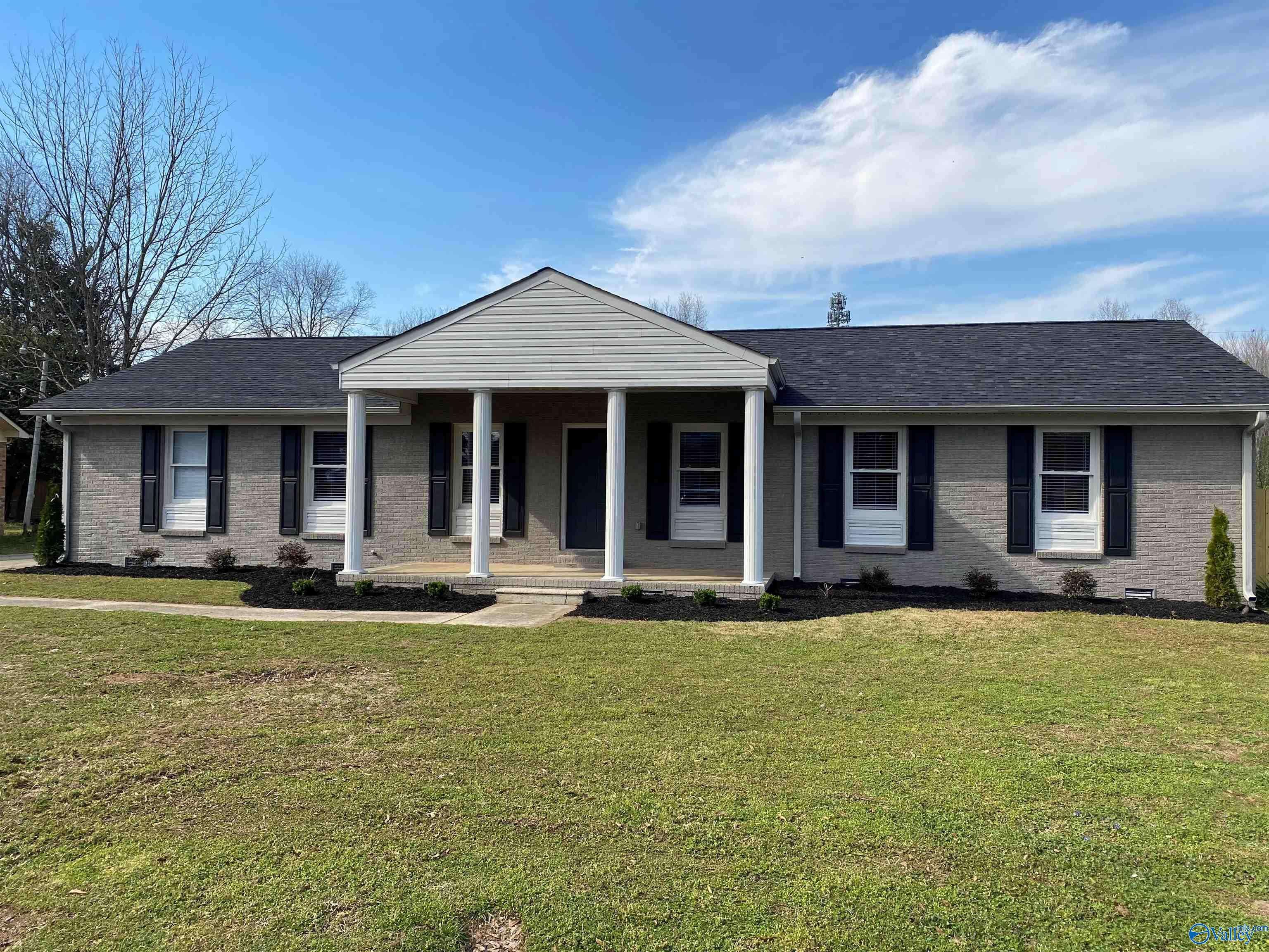 Decatur, AL 35601,1422 Puckett Avenue SW