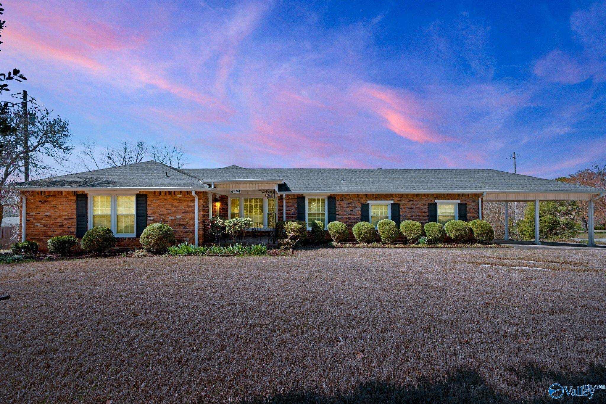 Huntsville, AL 35802,6404 SW Whitesburg Drive