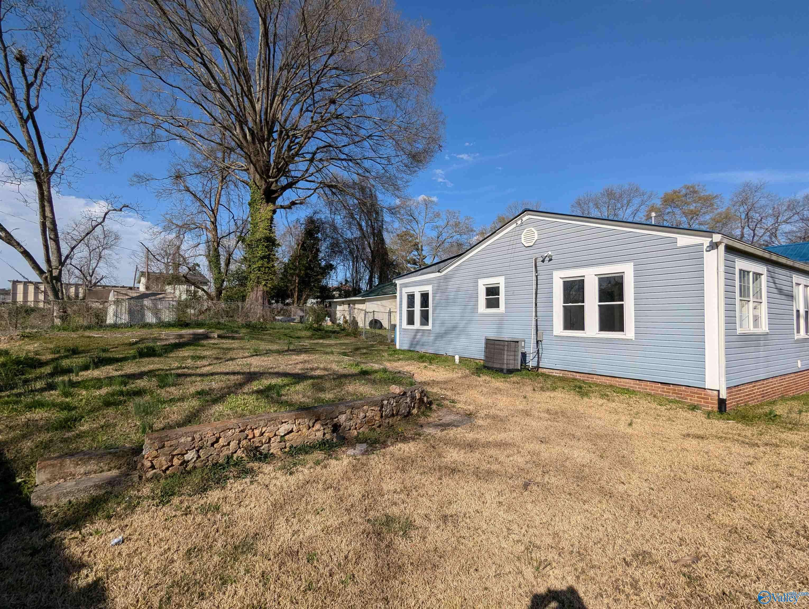 Gadsden, AL 35901,903 Spruce Street