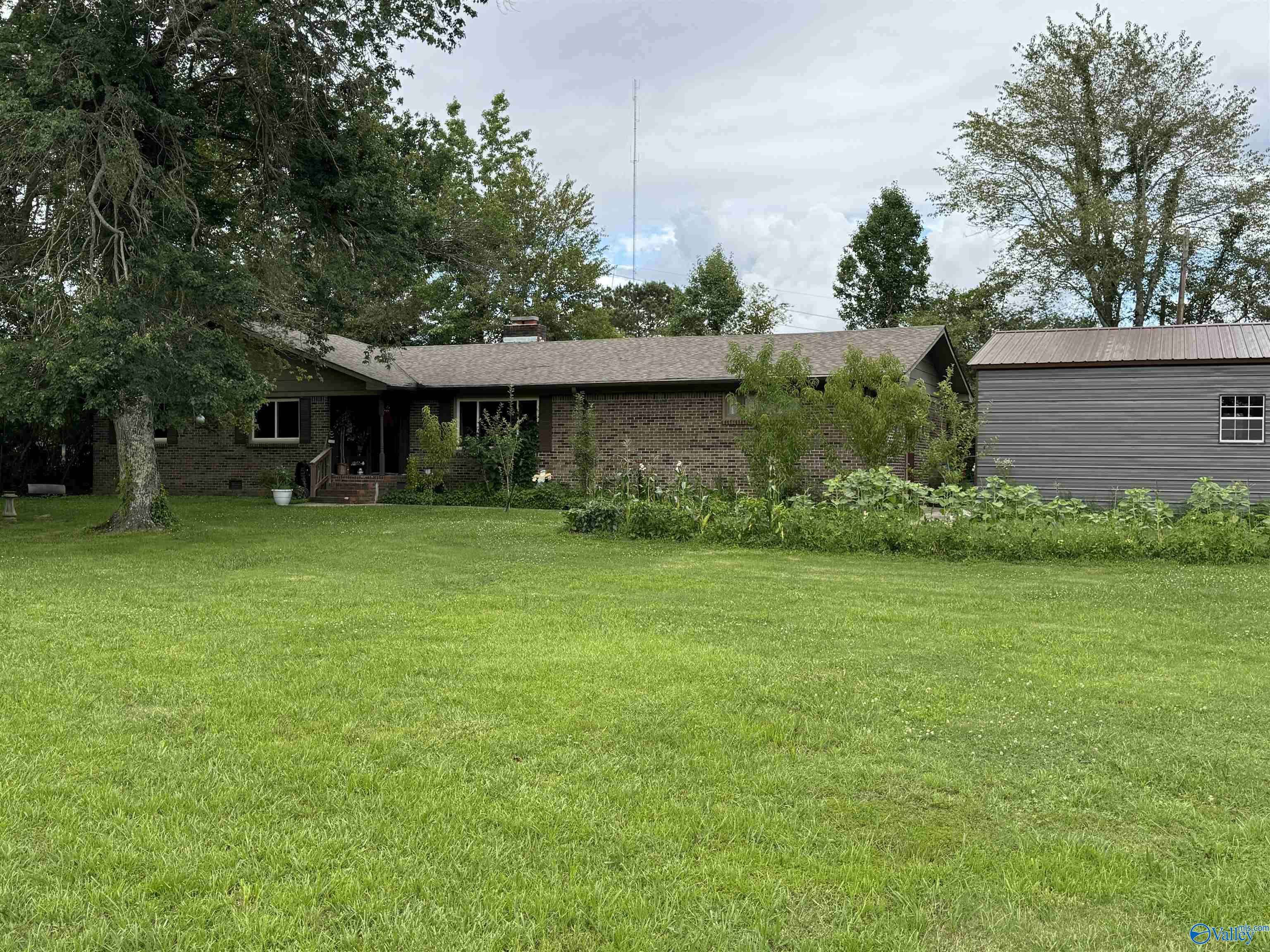 Guntersville, AL 35976,5815 Georgia Mountain Road