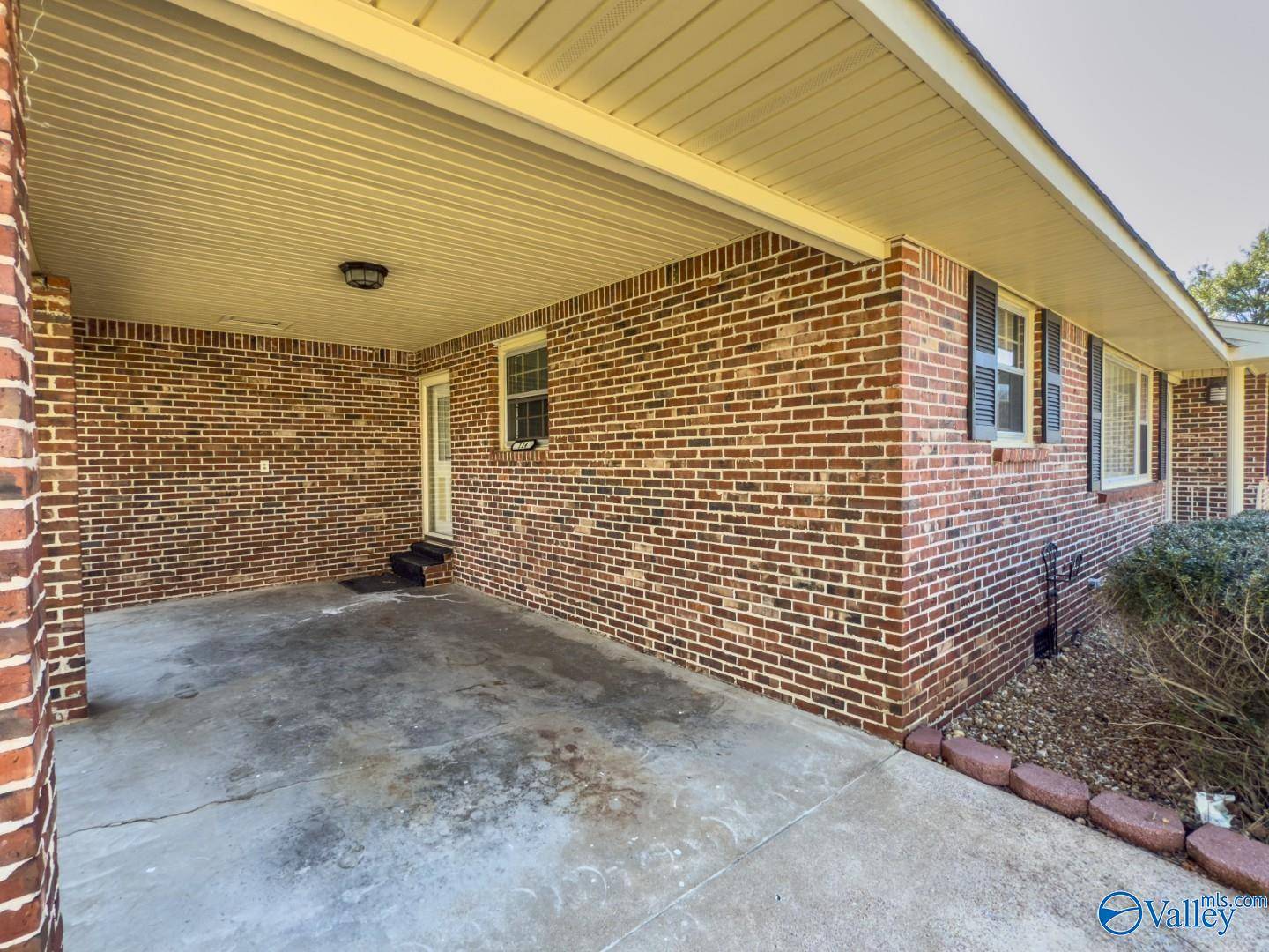 Arab, AL 35016,114 11th Place SW