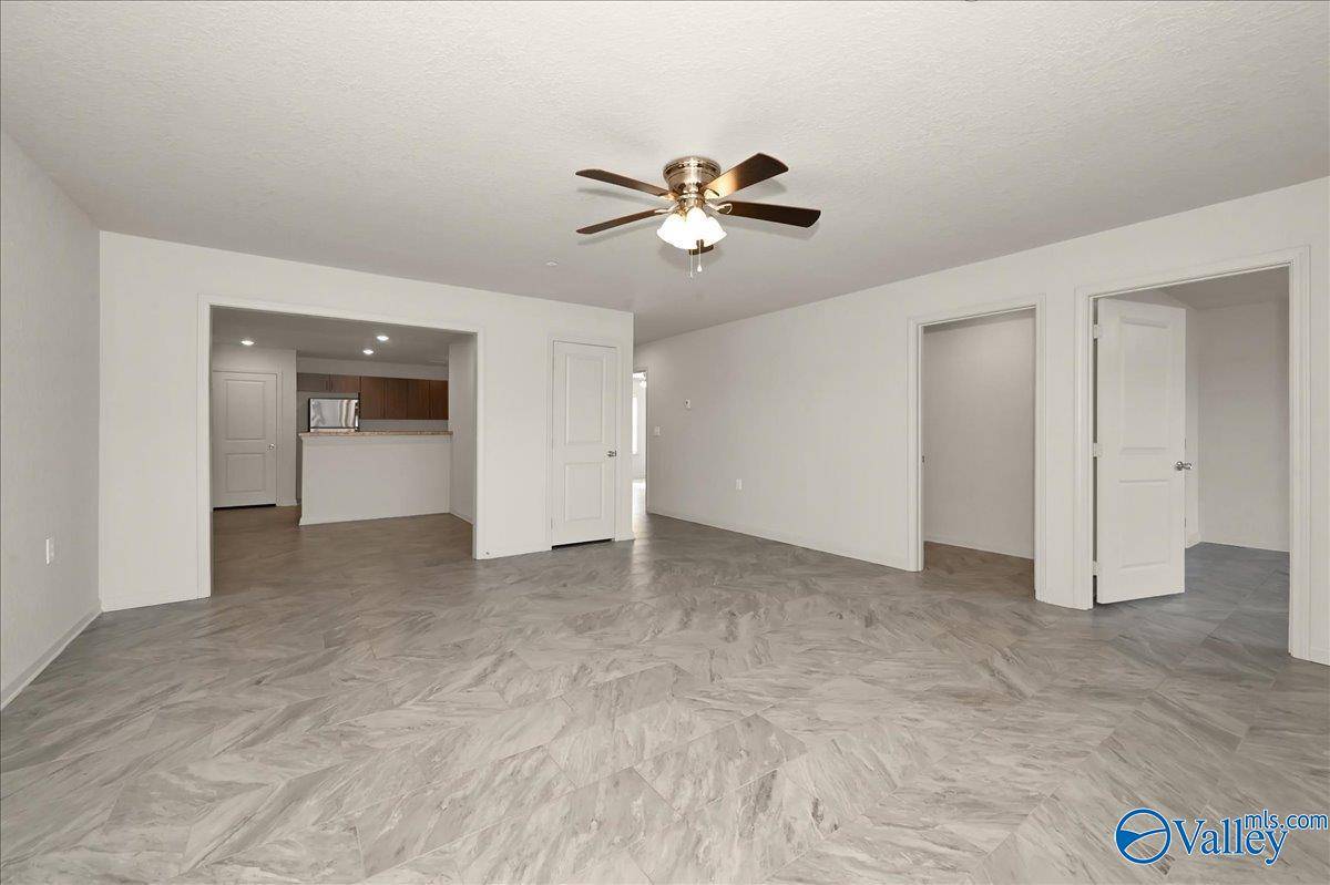 Killen, AL 35645,97 Harvest Hills Place #100