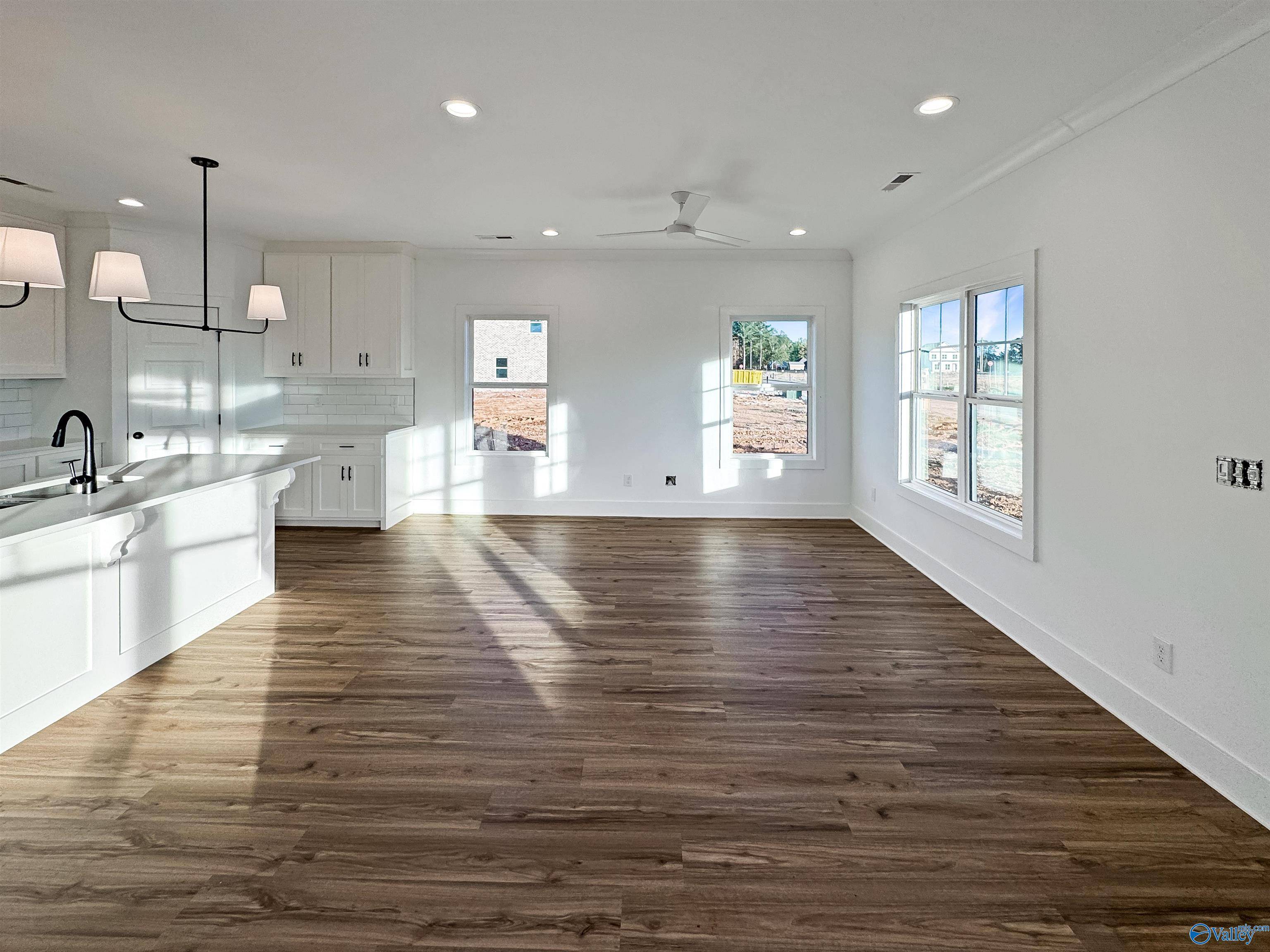 Athens, AL 35613,22146 Mulligan Parkway