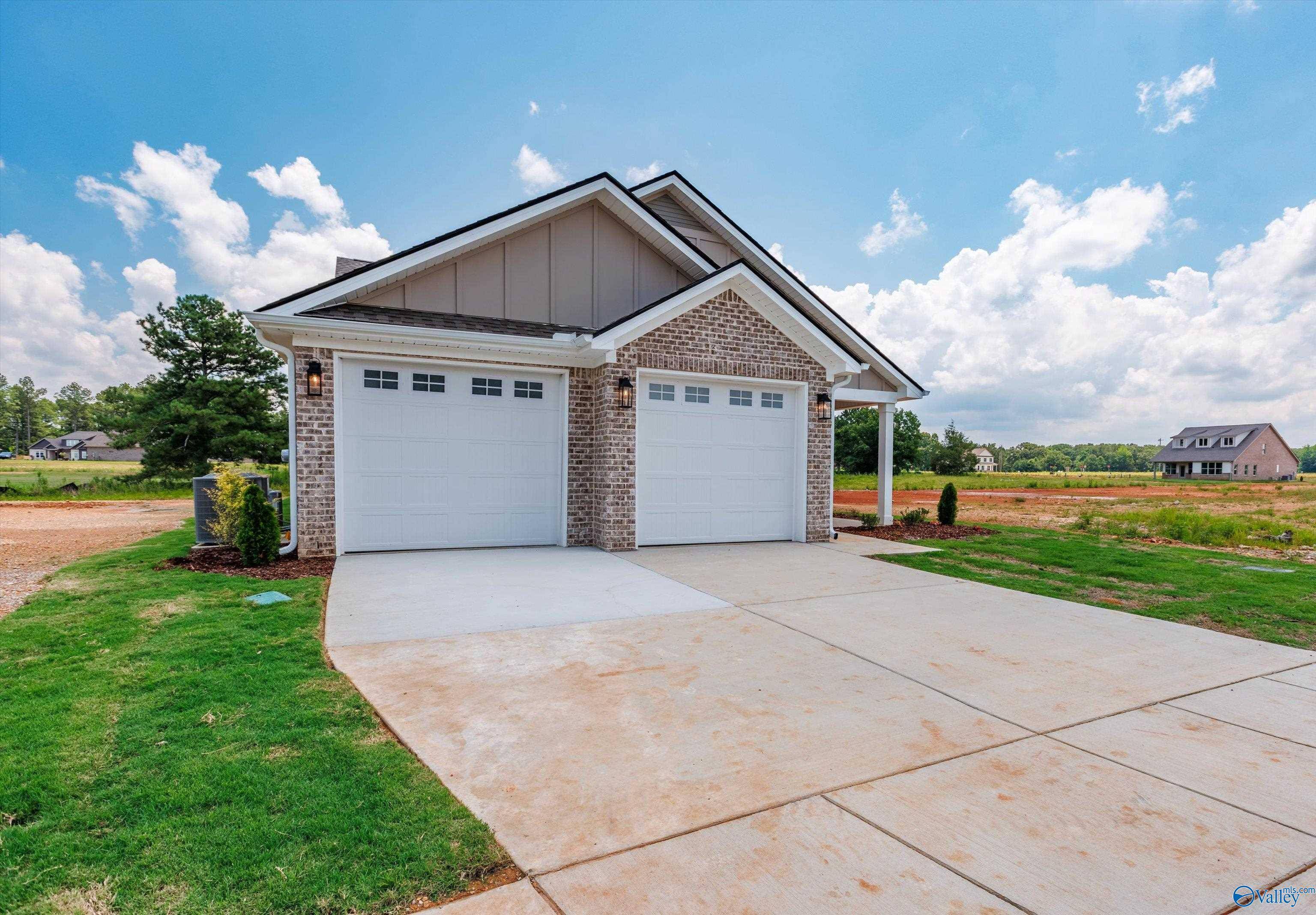 Athens, AL 35613,22276 Bogey Boulevard