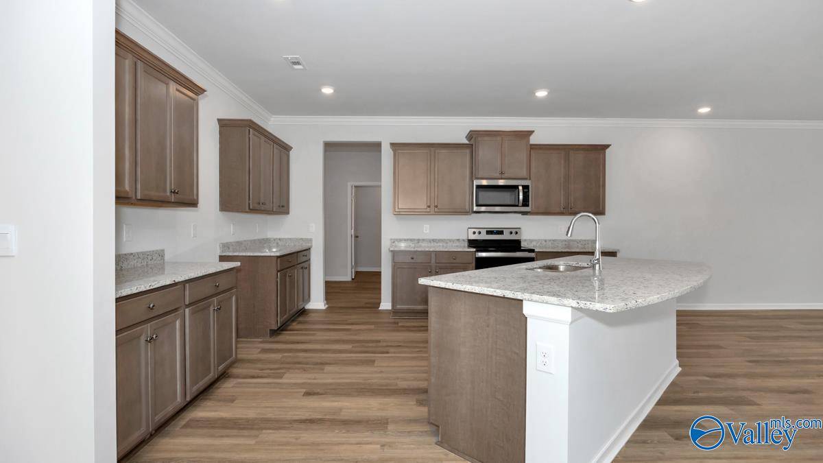 Athens, AL 35613,22368 Westminster Drive