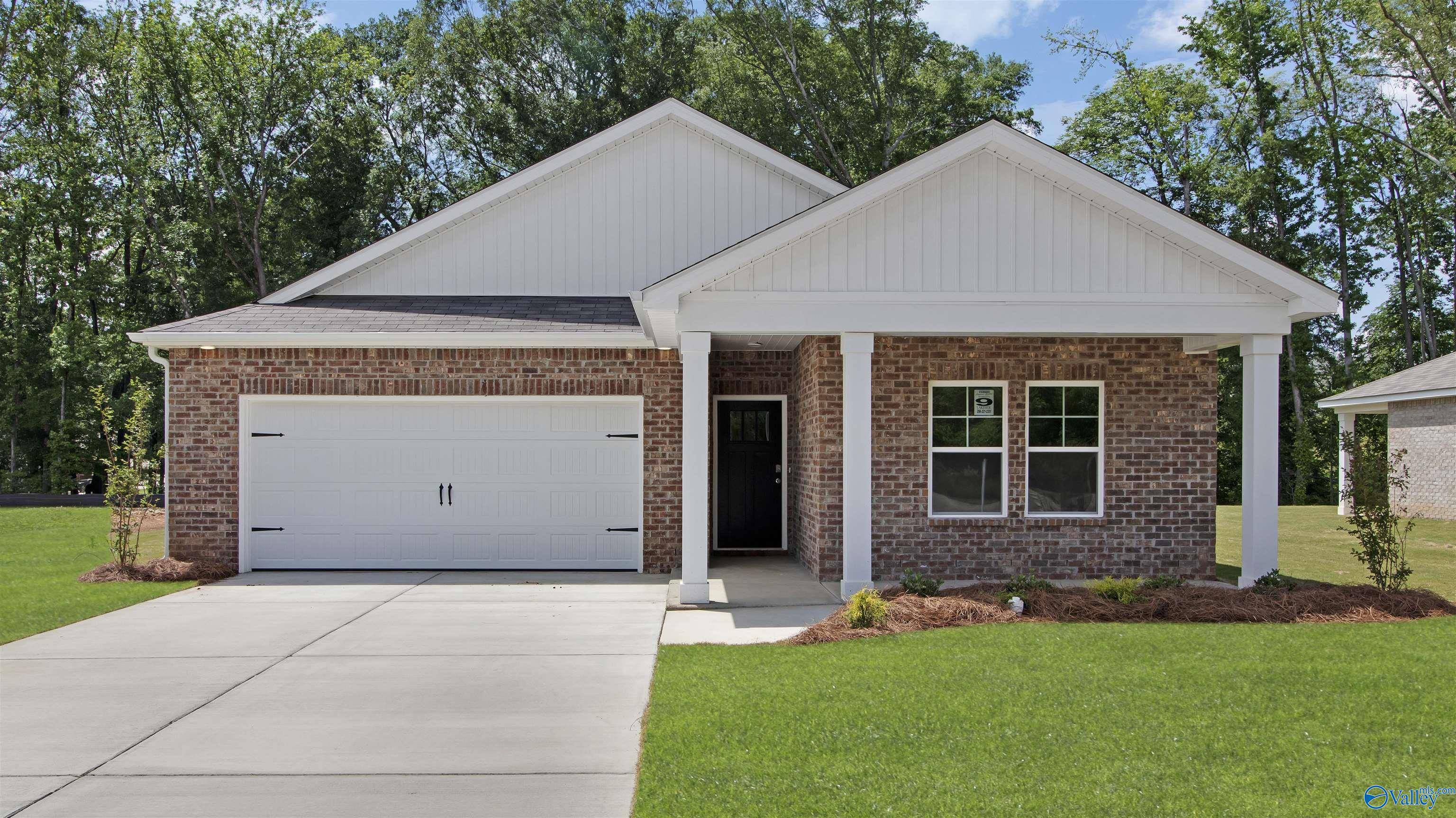 Athens, AL 35611,1248 Eidson Street