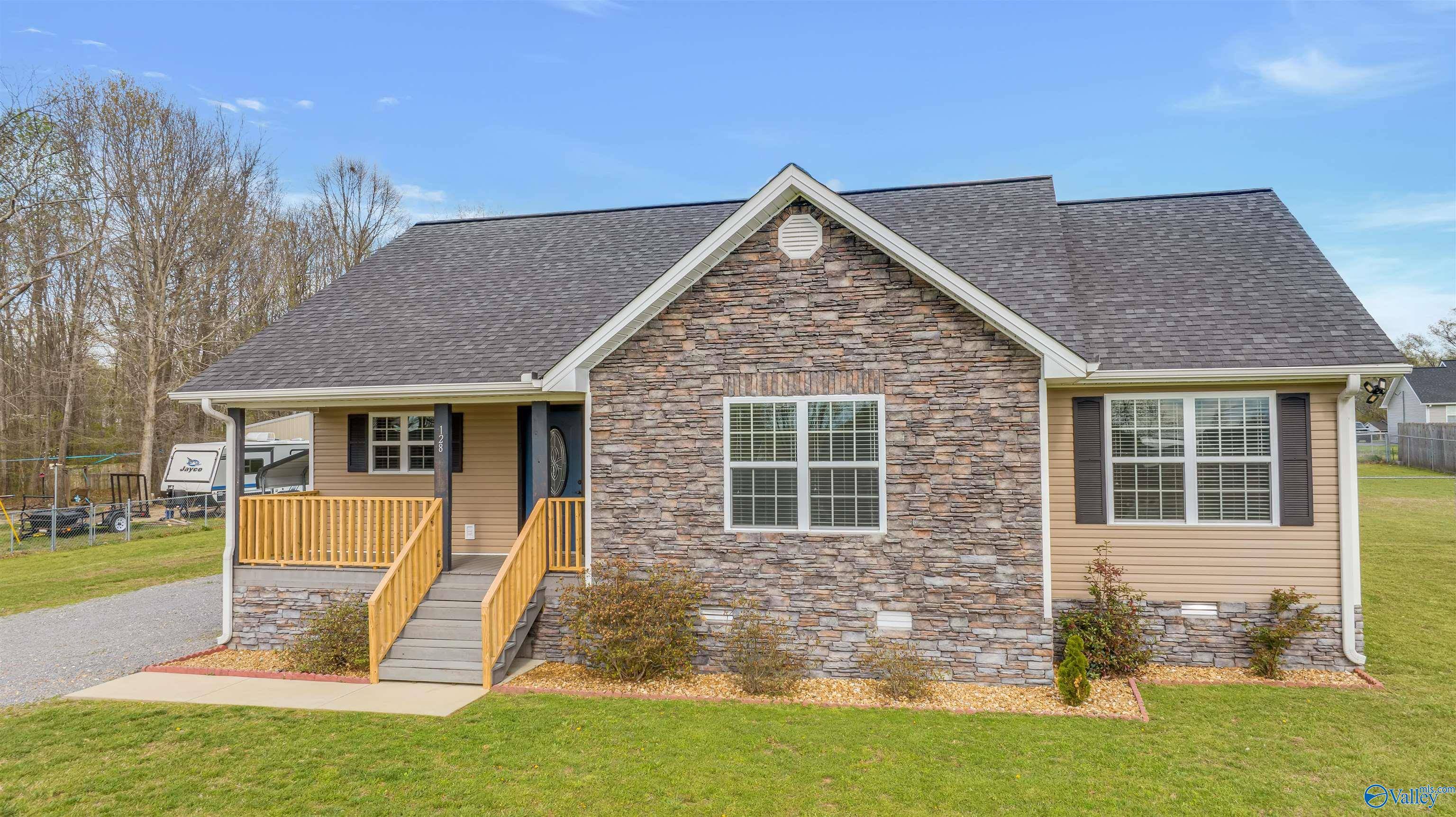 Fort Payne, AL 35968,128 County Road 1031
