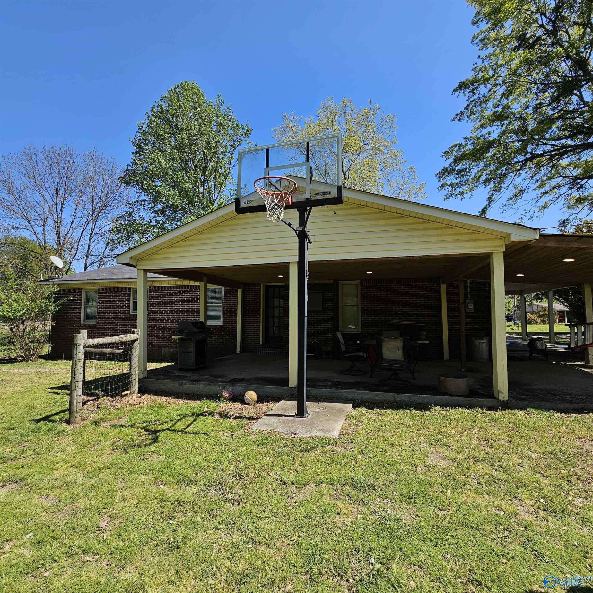 Danville, AL 35619,806 Kirby Bridge Road