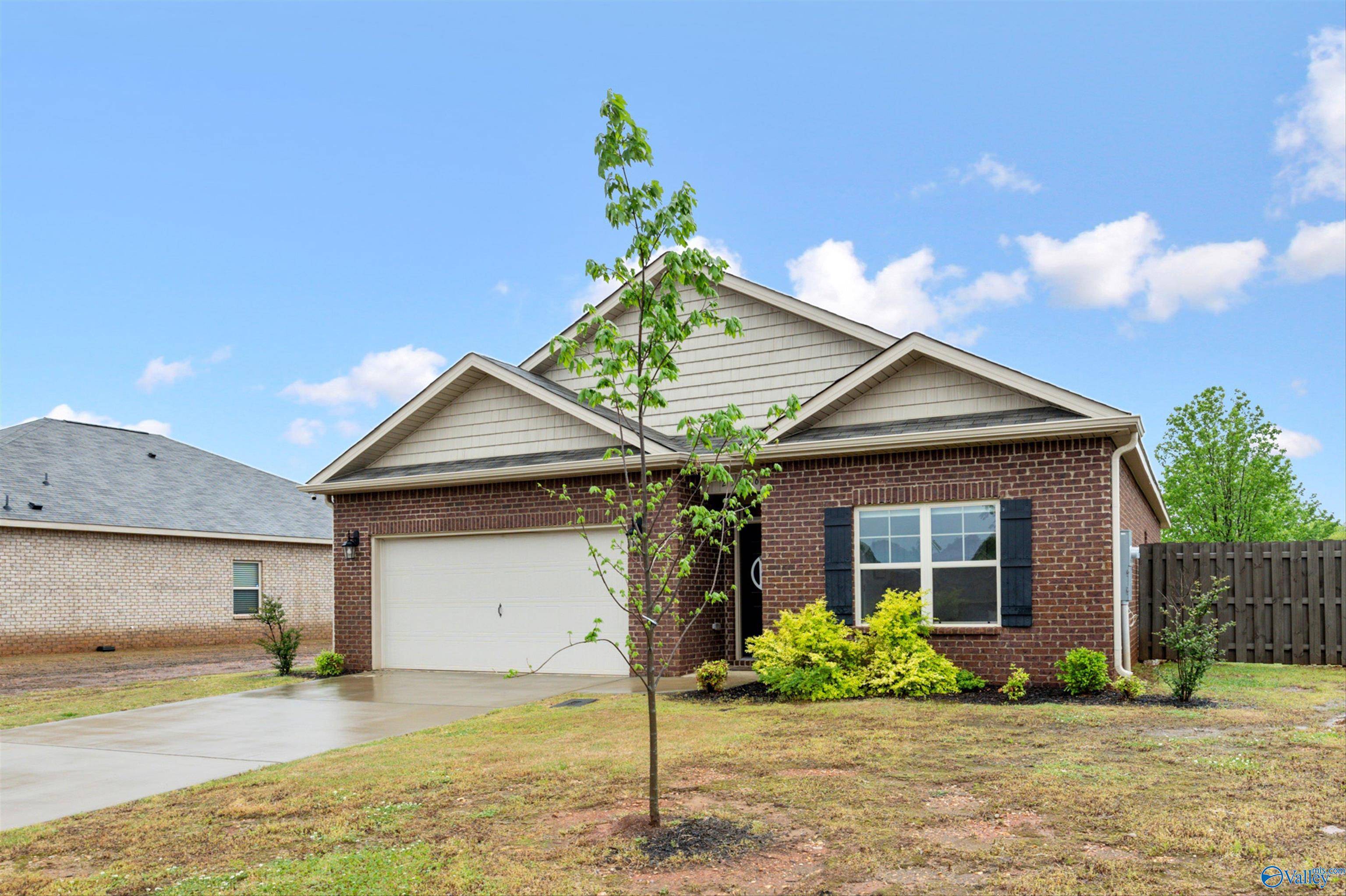 Athens, AL 35613,25066 Delilah Circle
