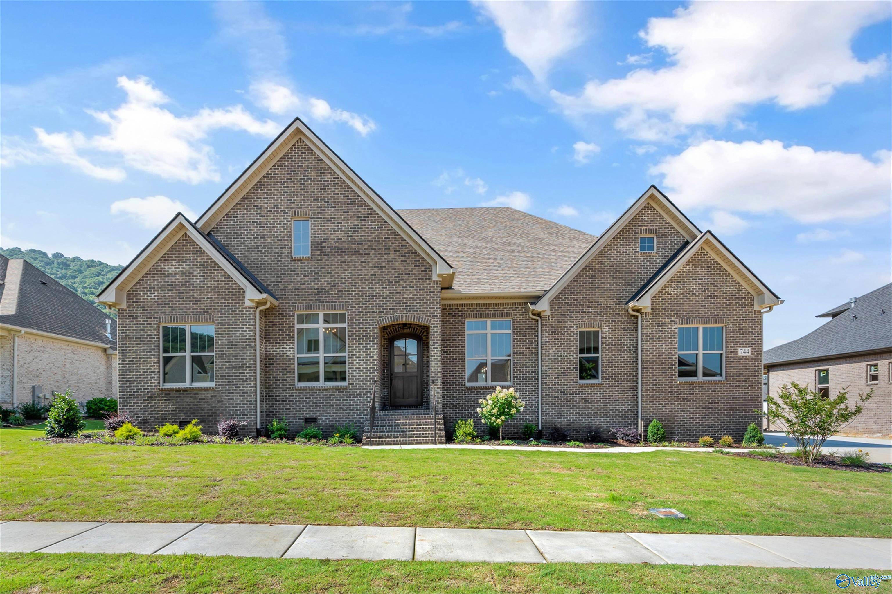 Huntsville, AL 35803,744 Indian Ridge Drive