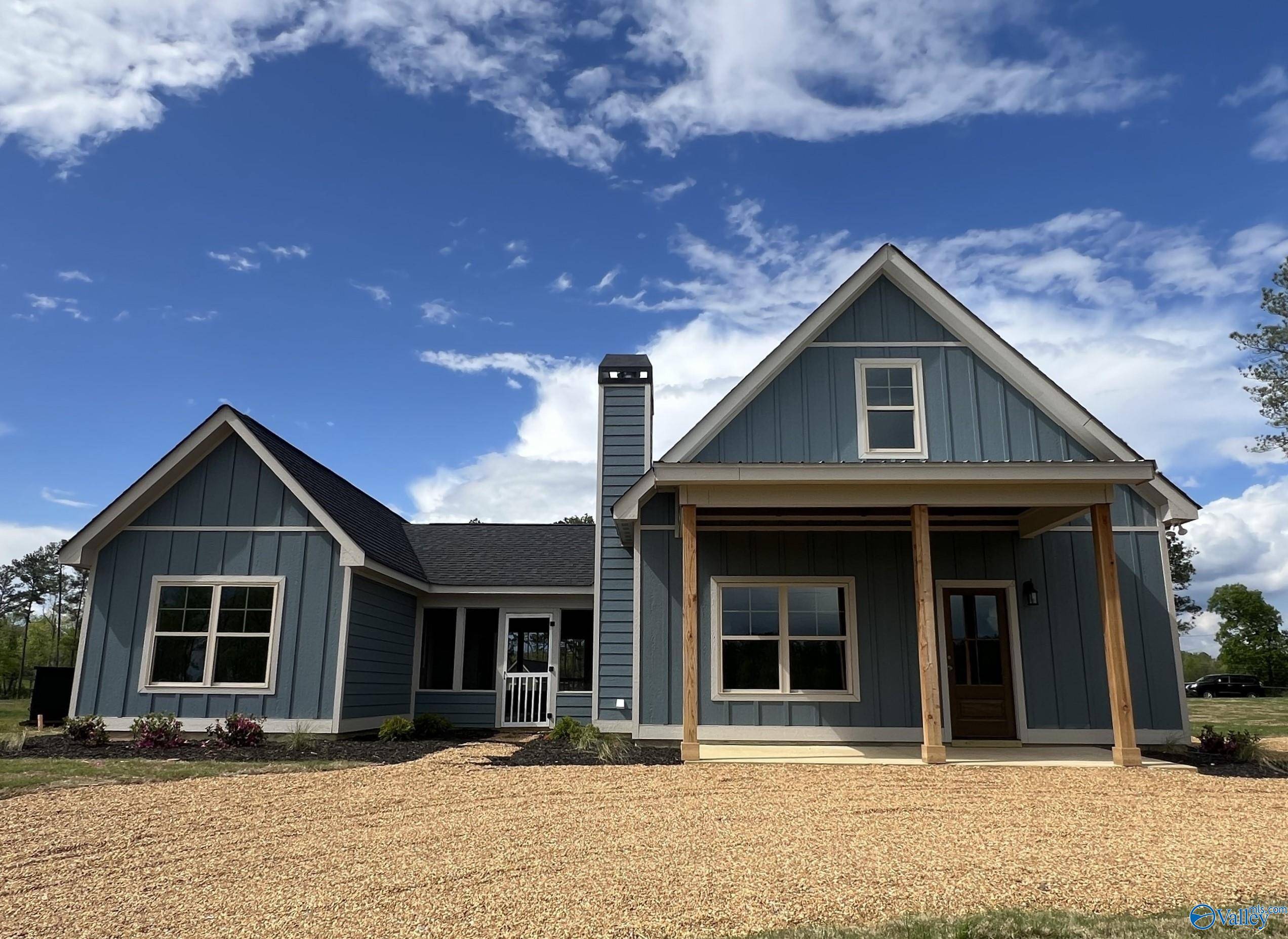 Cedar Bluff, AL 35959,825 County Road 595