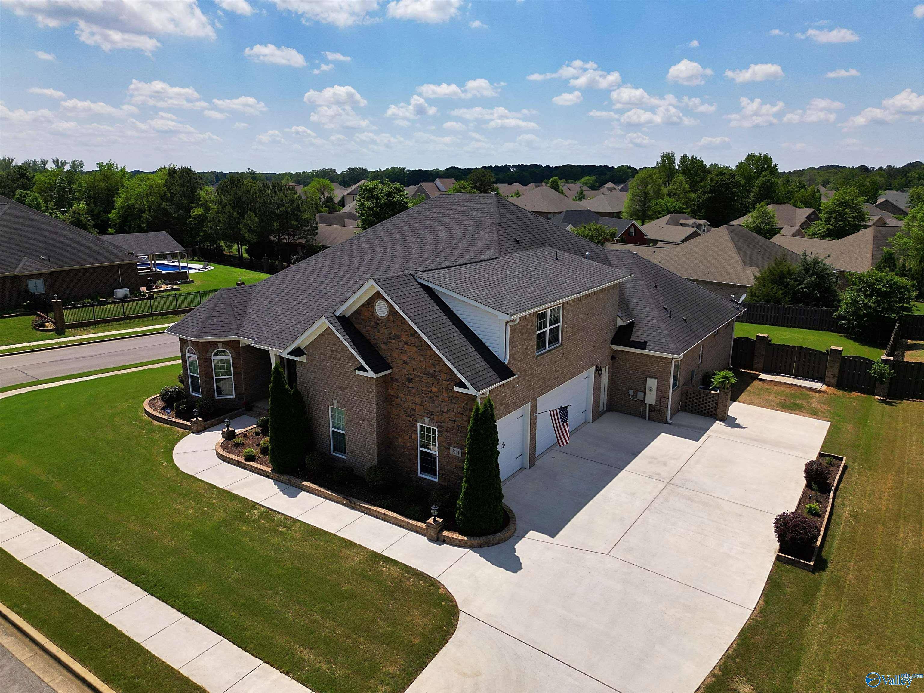 Madison, AL 35757,211 Woodgrove Drive