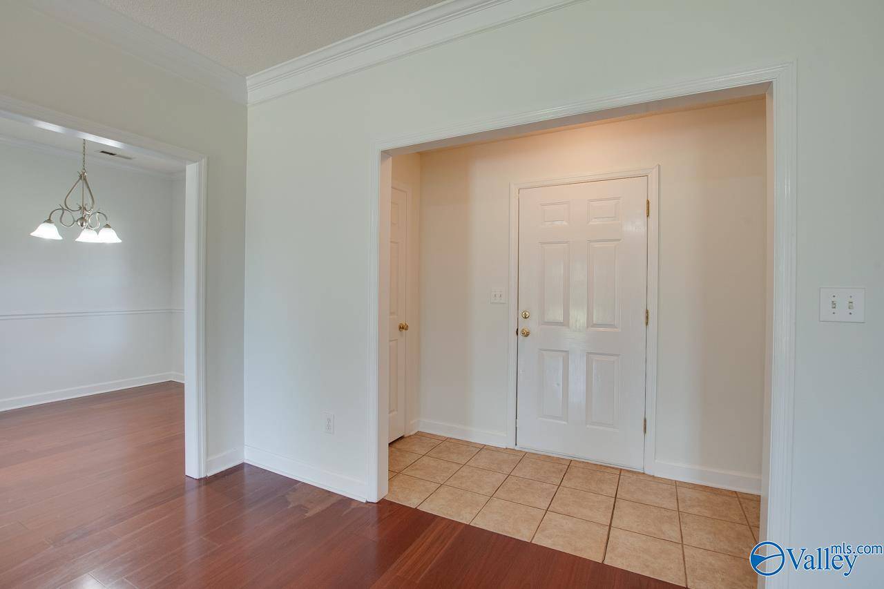 Huntsville, AL 35811,157 Oakcrest Road