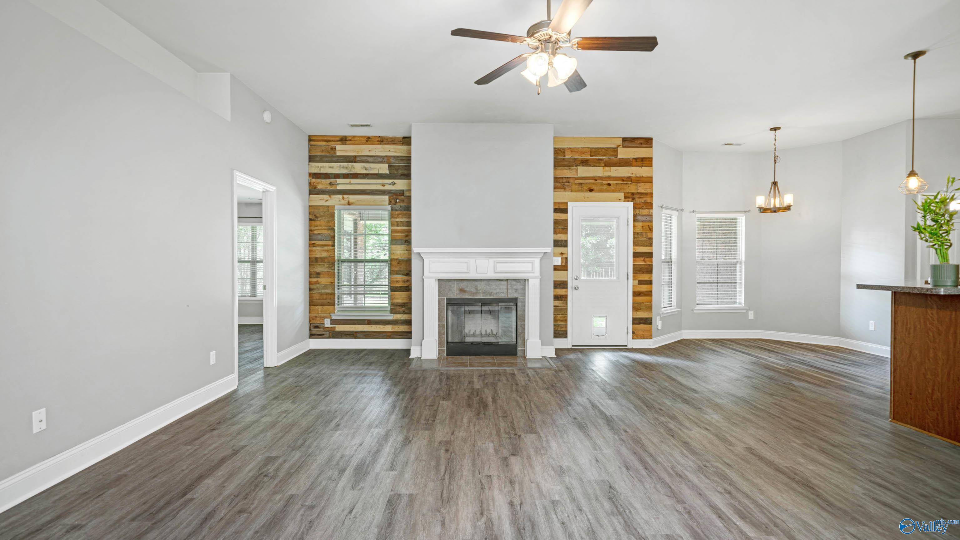 Madison, AL 35758,113 East Crest Way