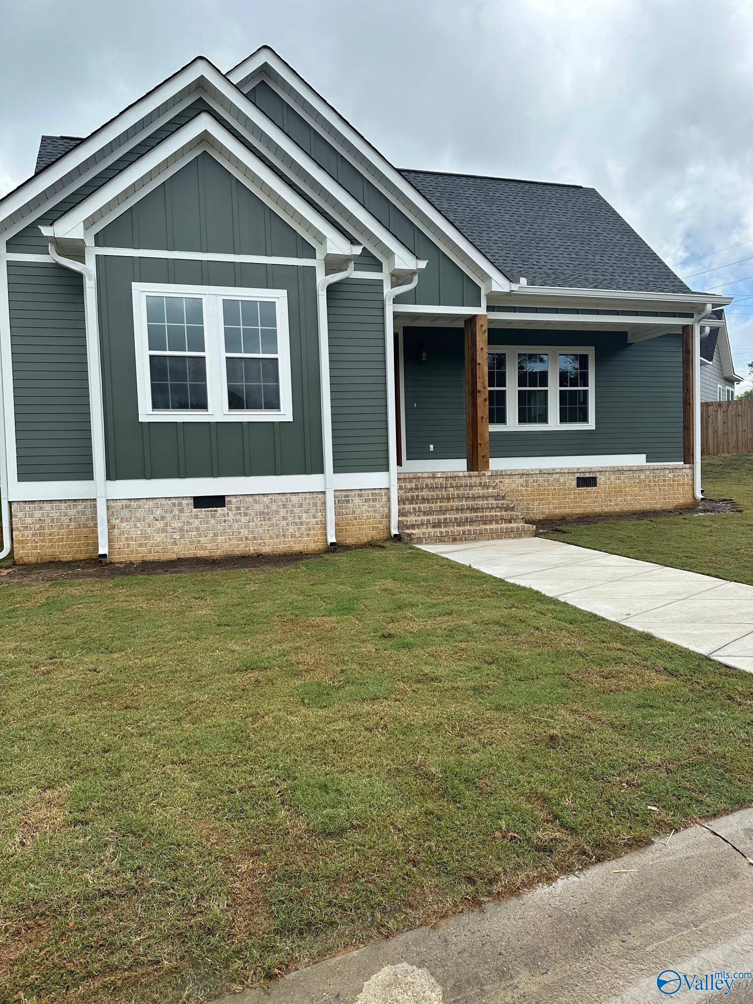 Albertville, AL 35950,66 Swanee Drive