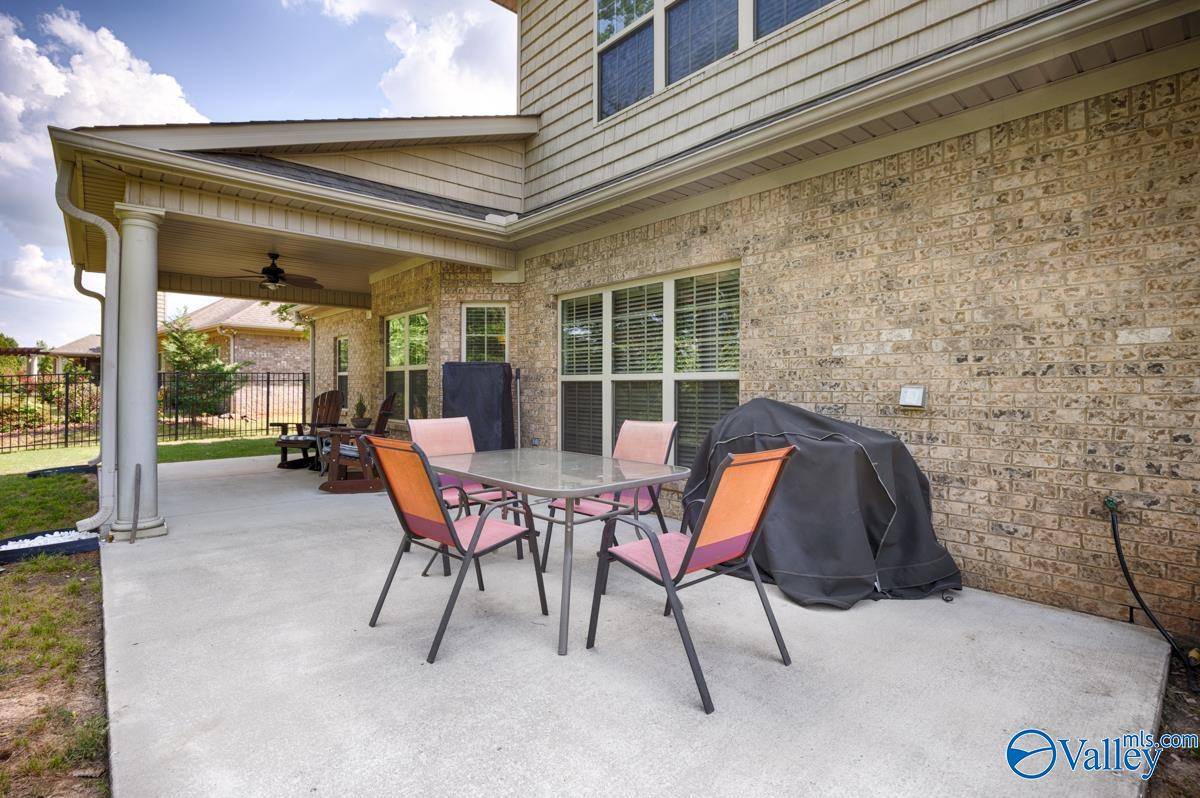 Owens Cross Roads, AL 35763,7311 Sanctuary Cove Drive SE