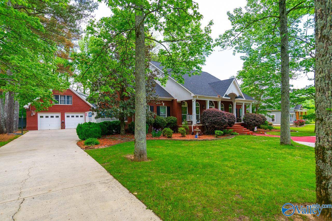 Brownsboro, AL 35741,291 Dug Hill Road
