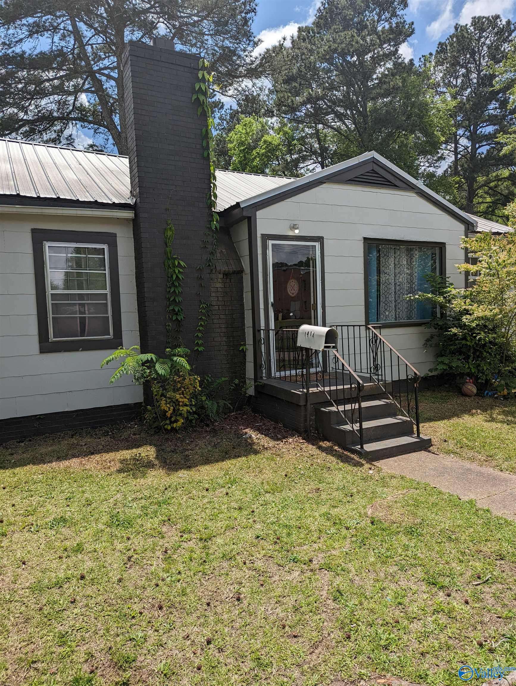 Gadsden, AL 35903,1413 Eastview Avenue