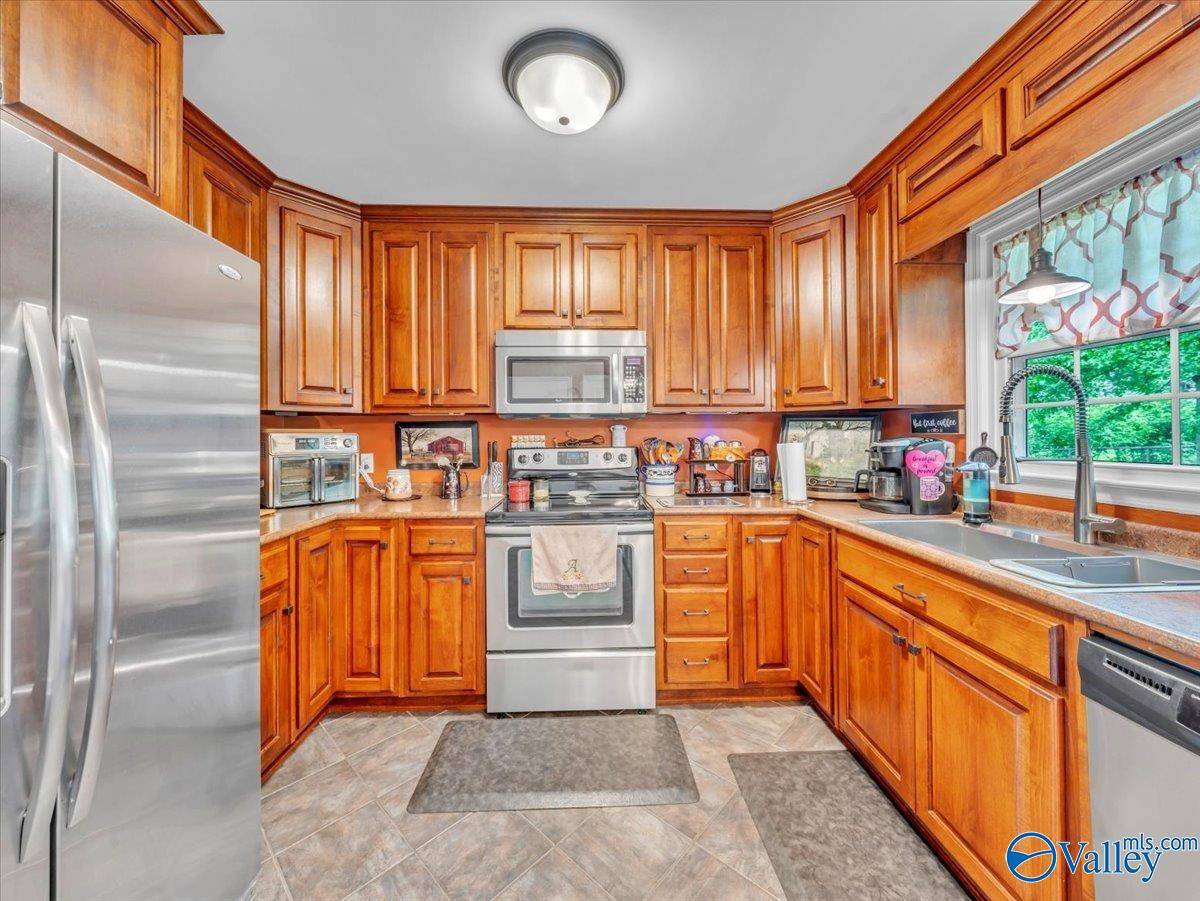 Huntsville, AL 35811,110 Laurel Oak Road