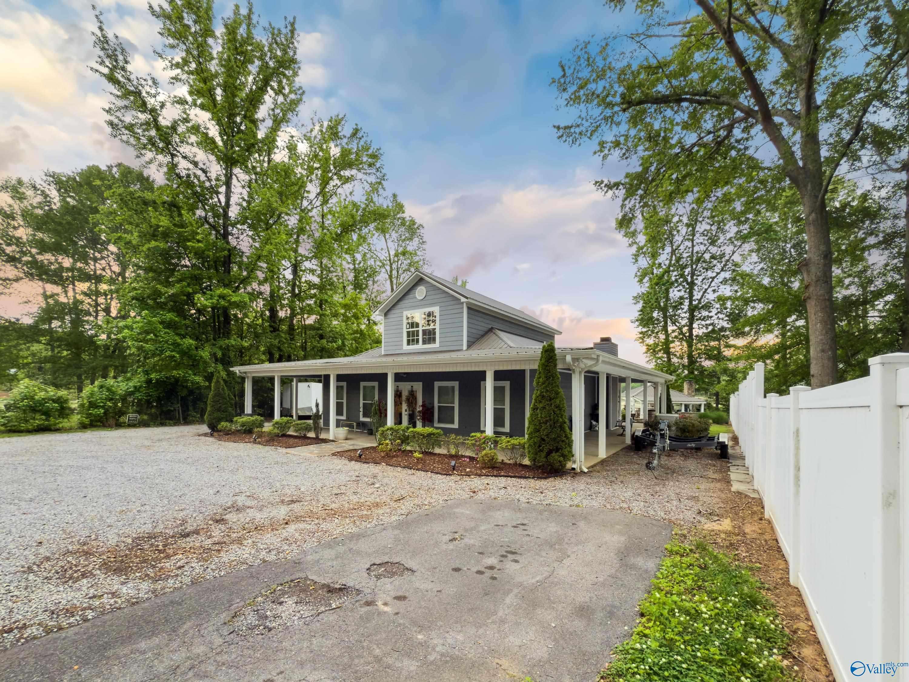 Scottsboro, AL 35769,122 Malibu Circle