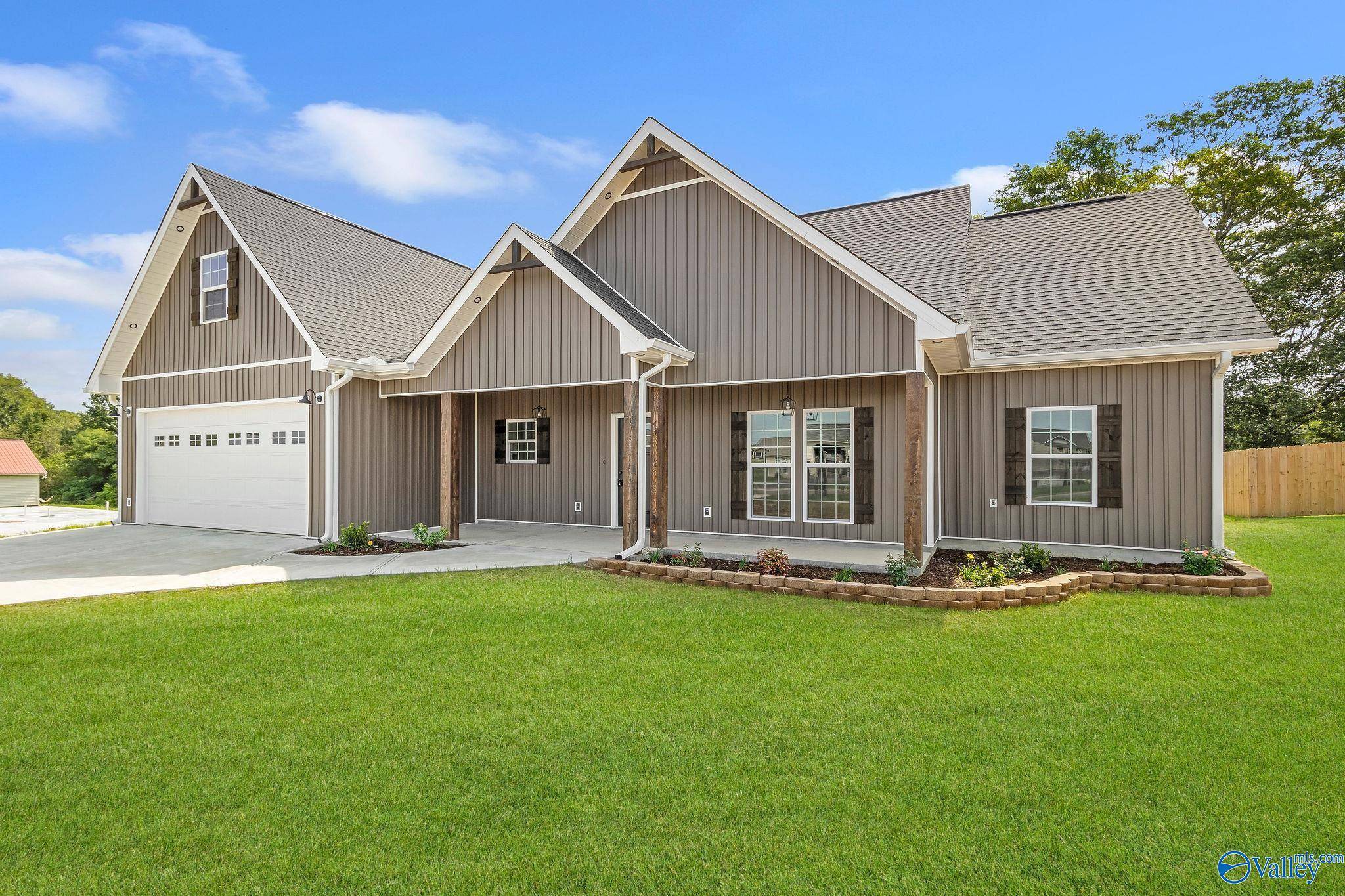 Albertville, AL 35950,128 Carrington Lane