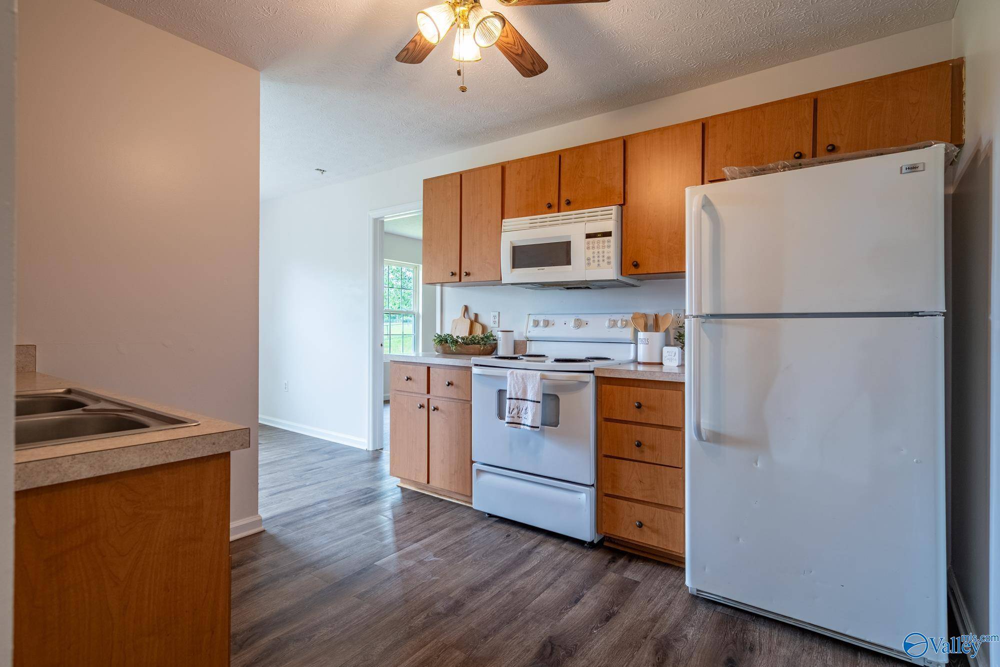 Cedar Bluff, AL 35957,4940 Lakeplace Drive