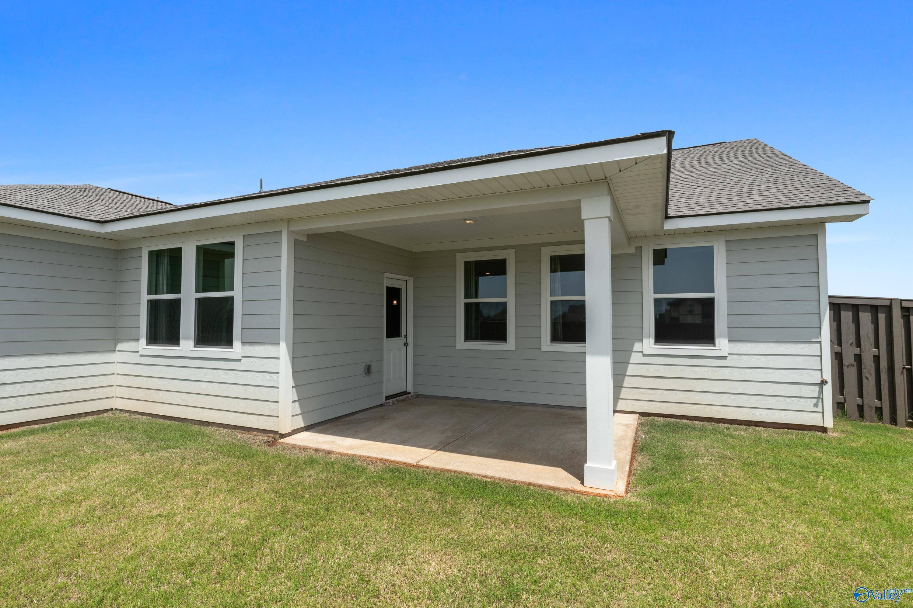 Athens, AL 35613,21985 Huntington Pike