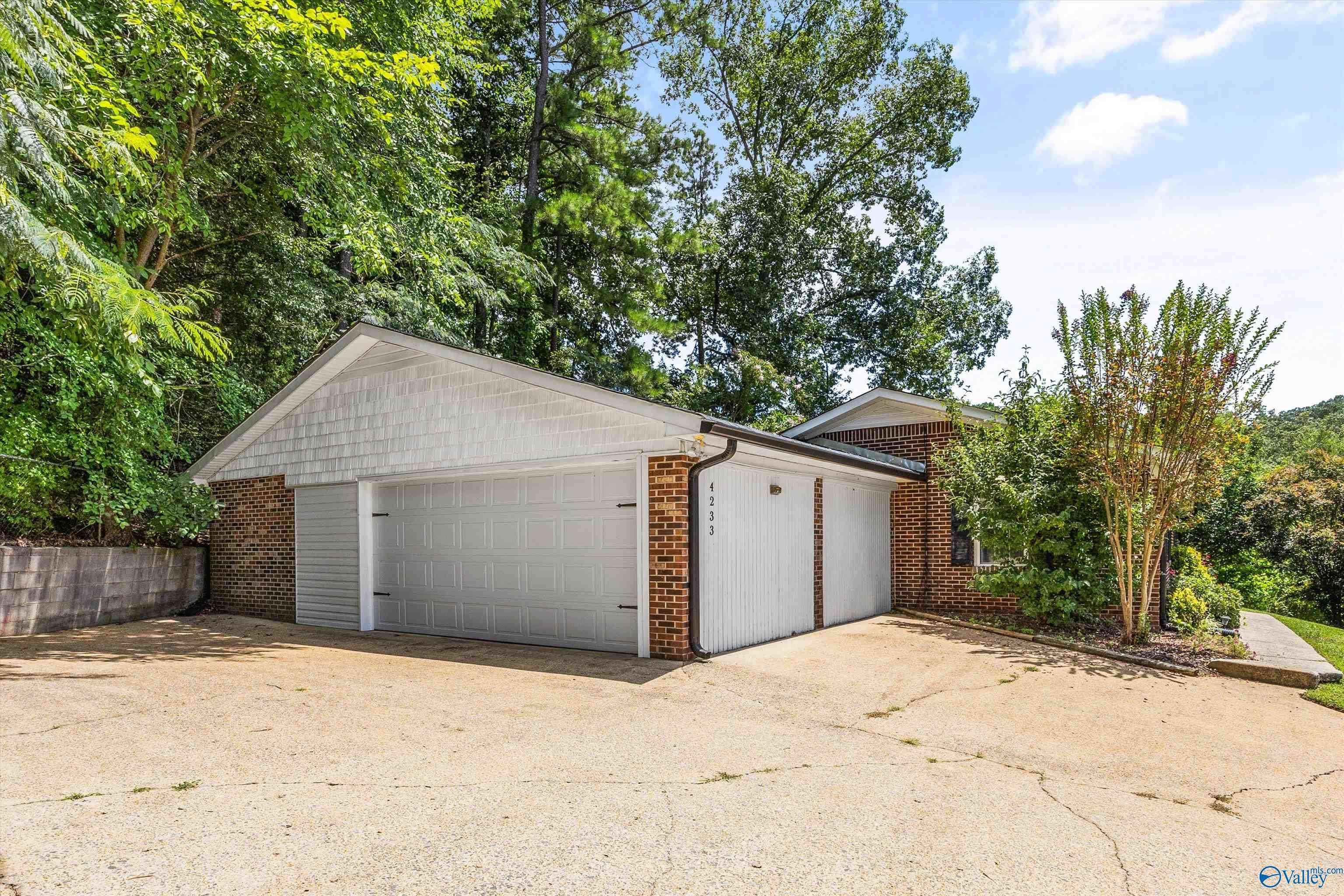 Guntersville, AL 35976,4233 Kimberly Drive