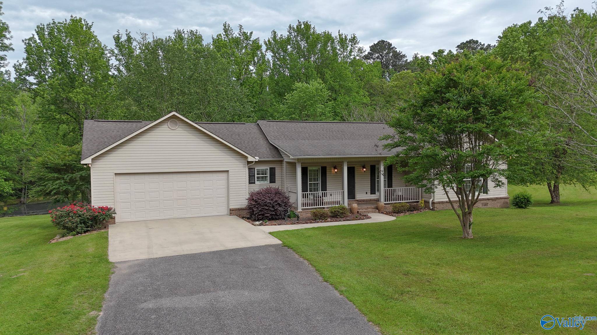 Hamilton, AL 35570,3566 Bexar Avenue W