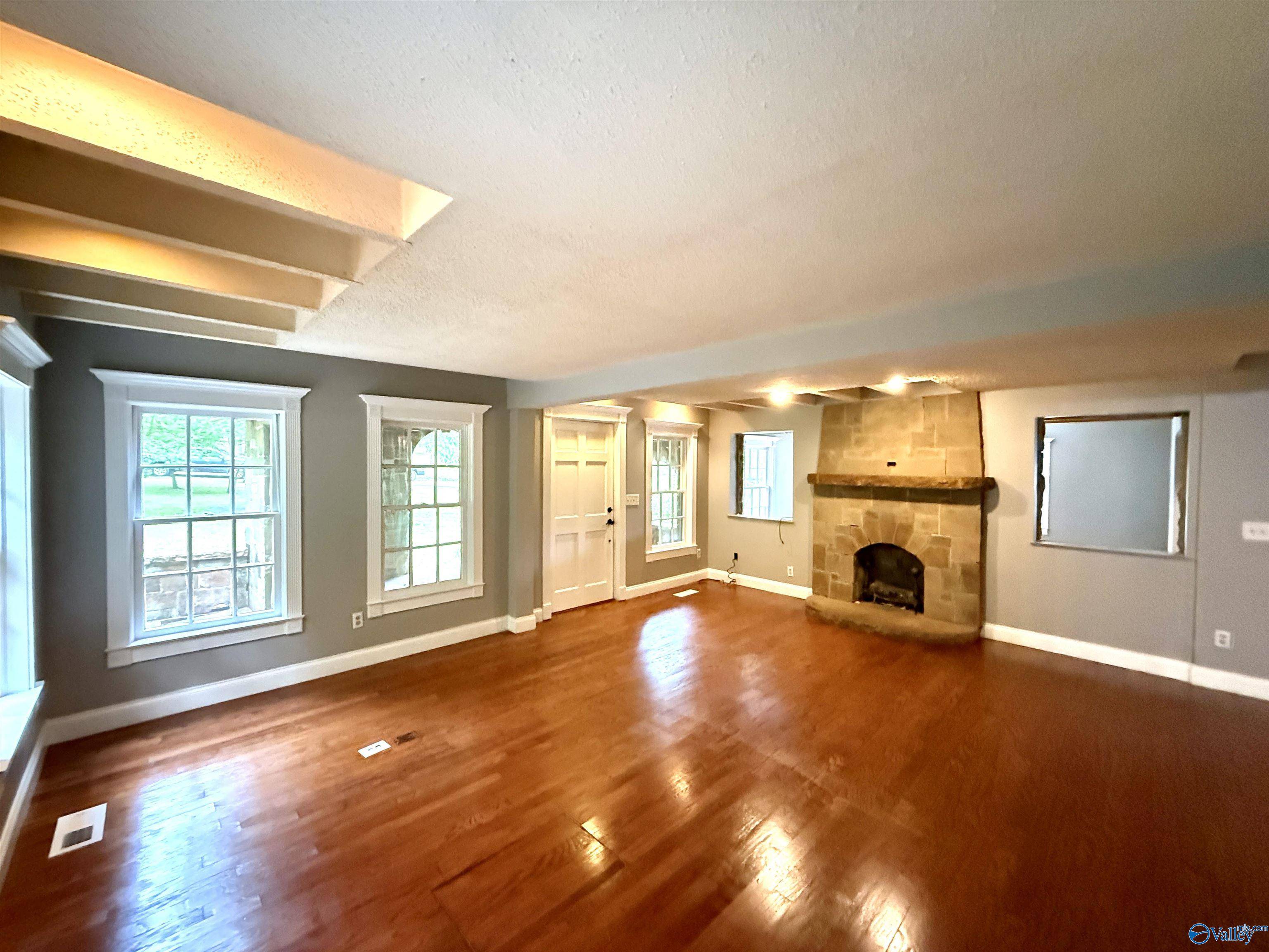 Gadsden, AL 35904,202 Uriah Avenue