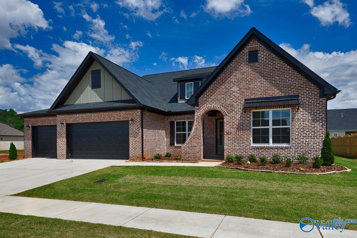 Owens Cross Roads, AL 35763,6112 Abner Branch Boulevard