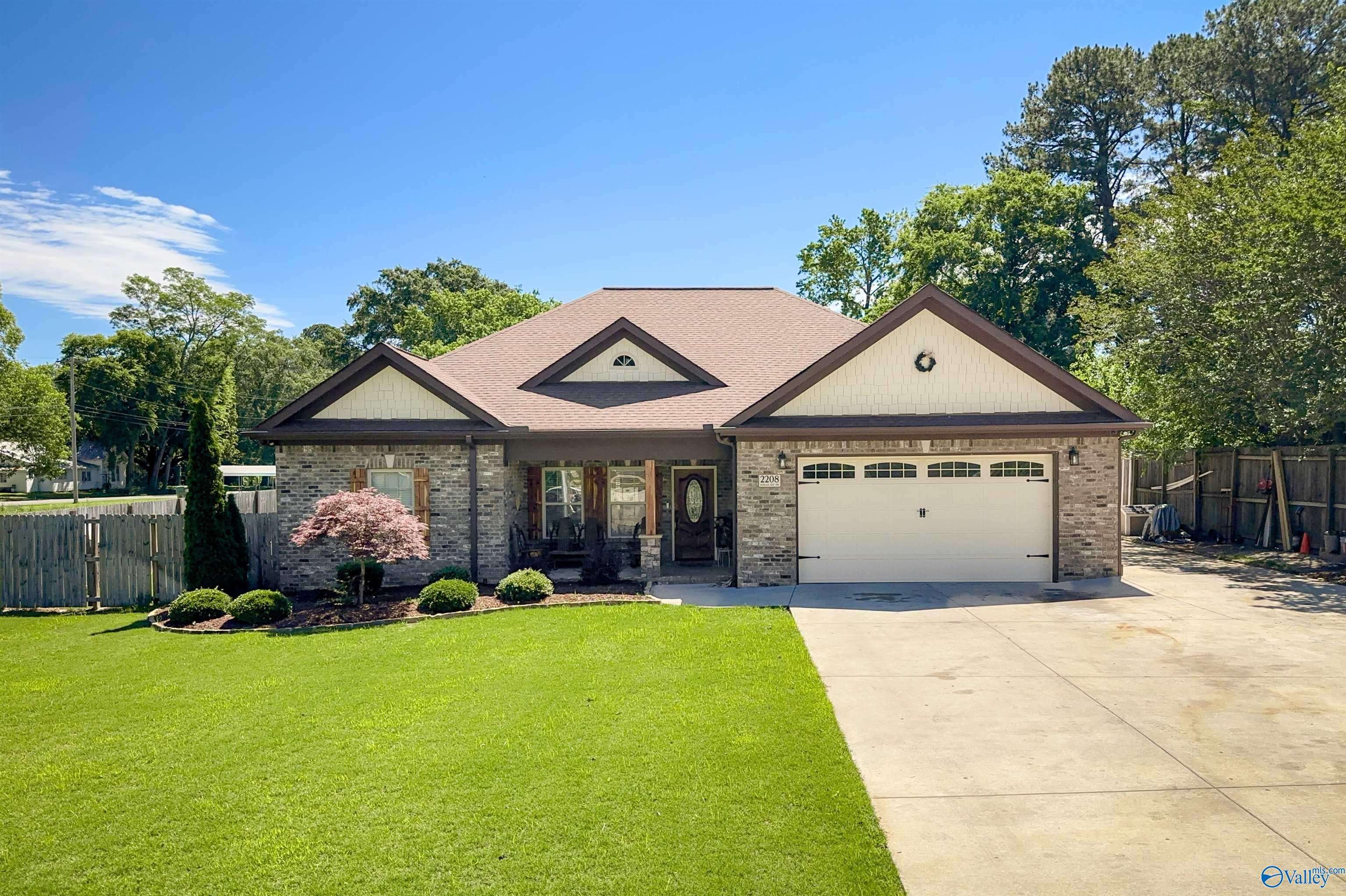 Decatur, AL 35601,2208 Morgan Avenue SW