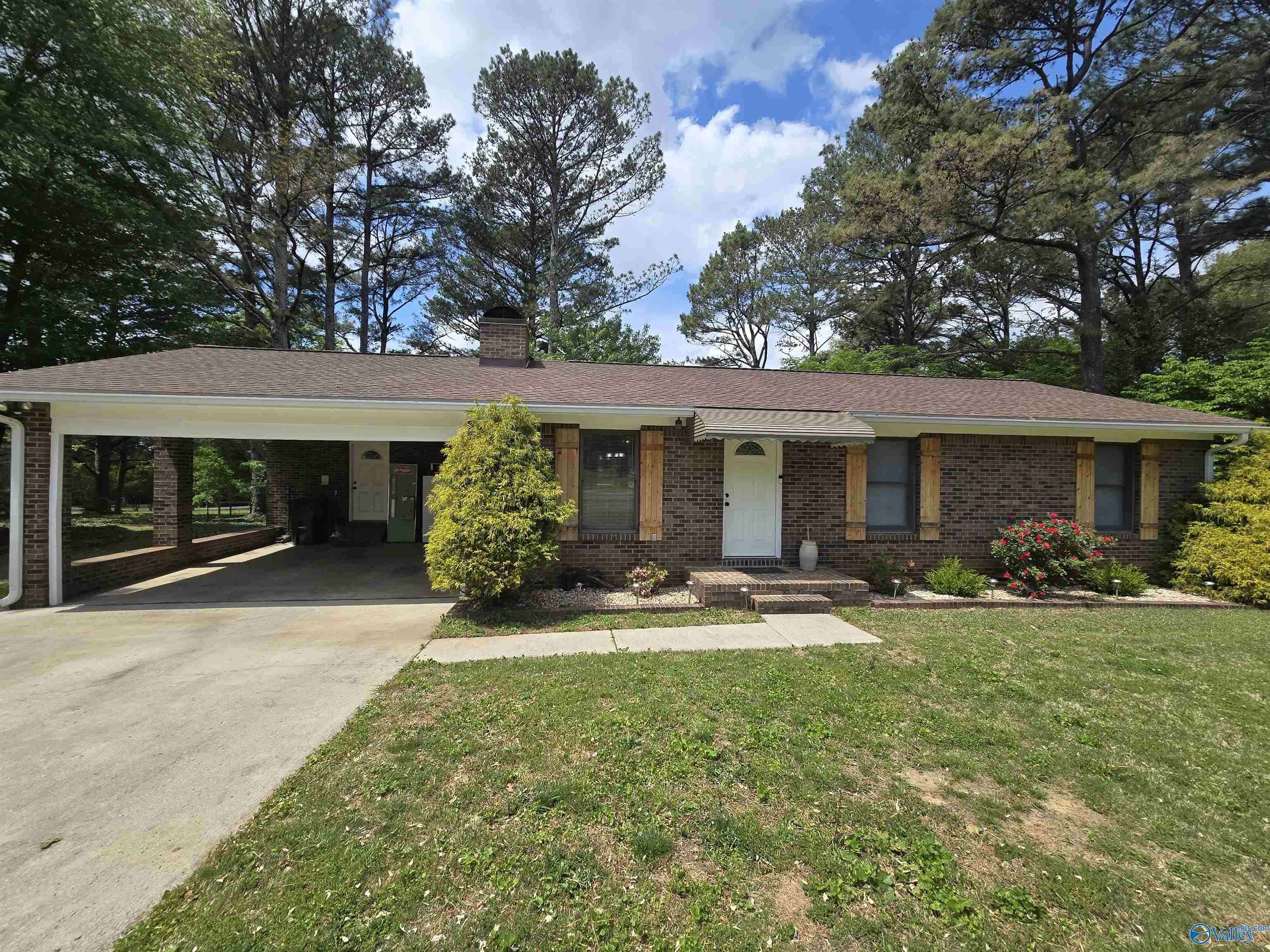 Huntsville, AL 35810,112 Jacque Jim Drive NE
