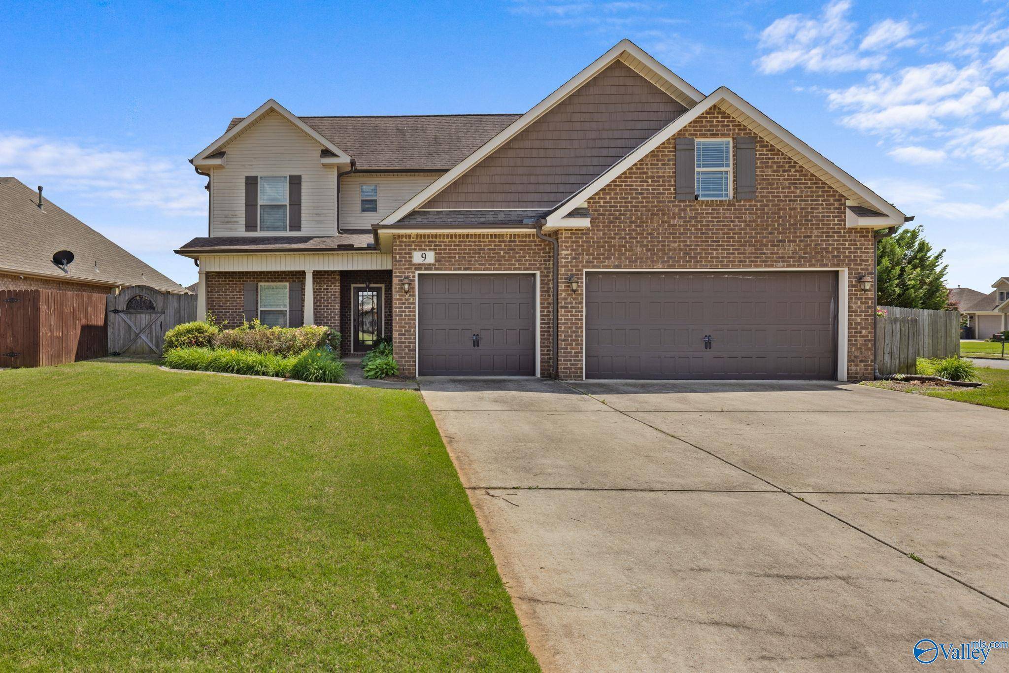 Decatur, AL 35603,9 Weeping Willow Lane